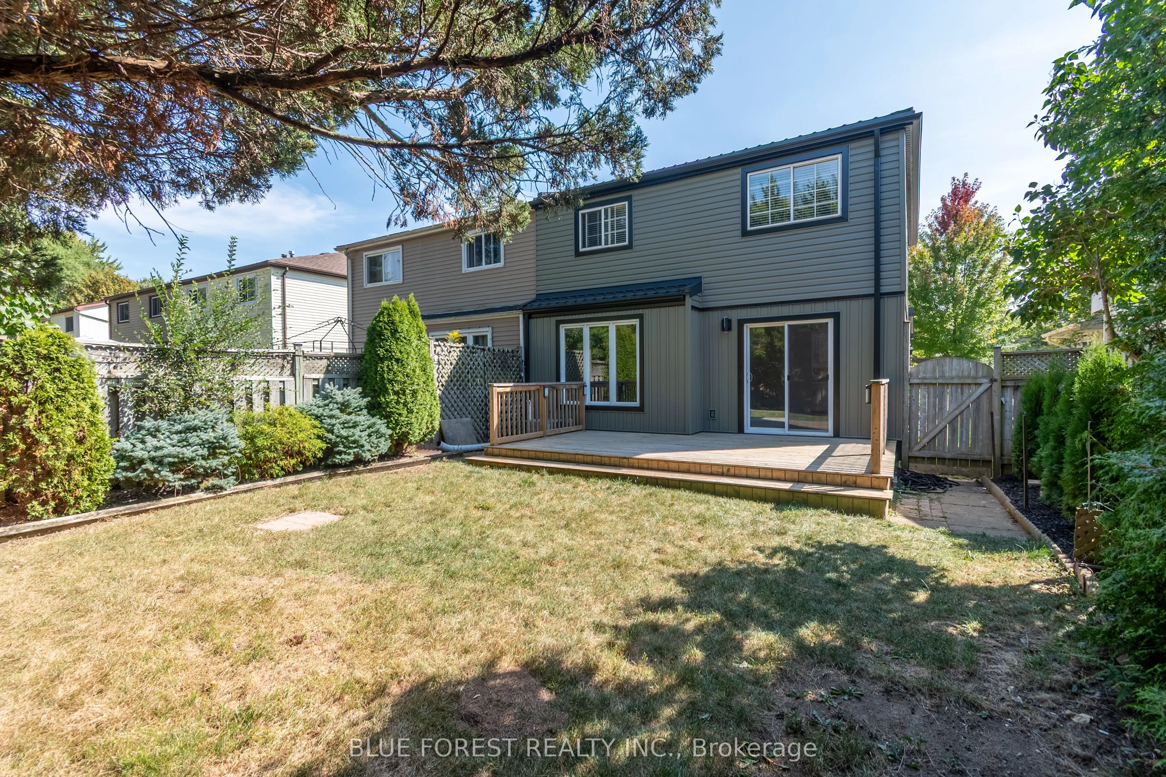 26 Acton Crescent