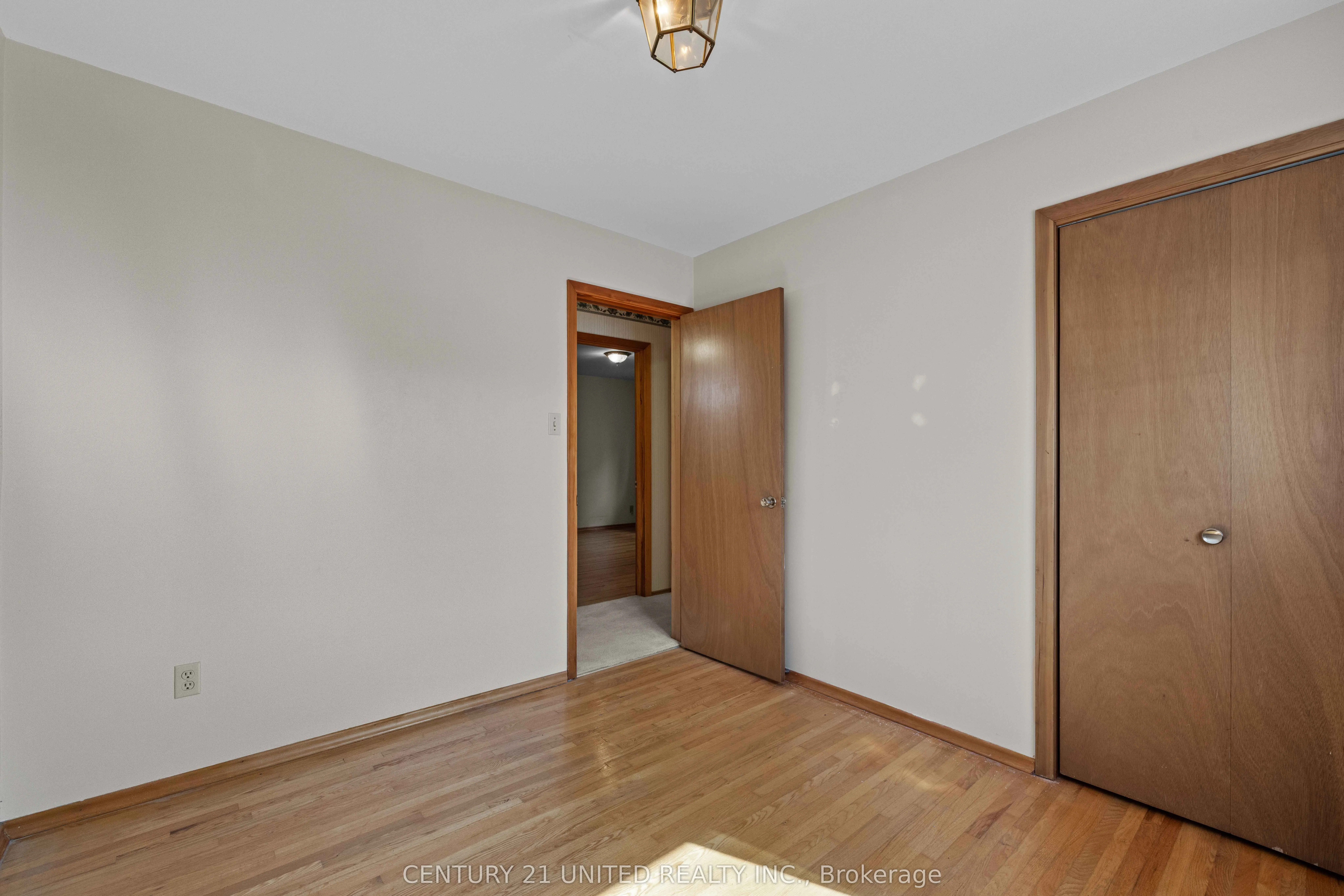 1332 Balsam Avenue