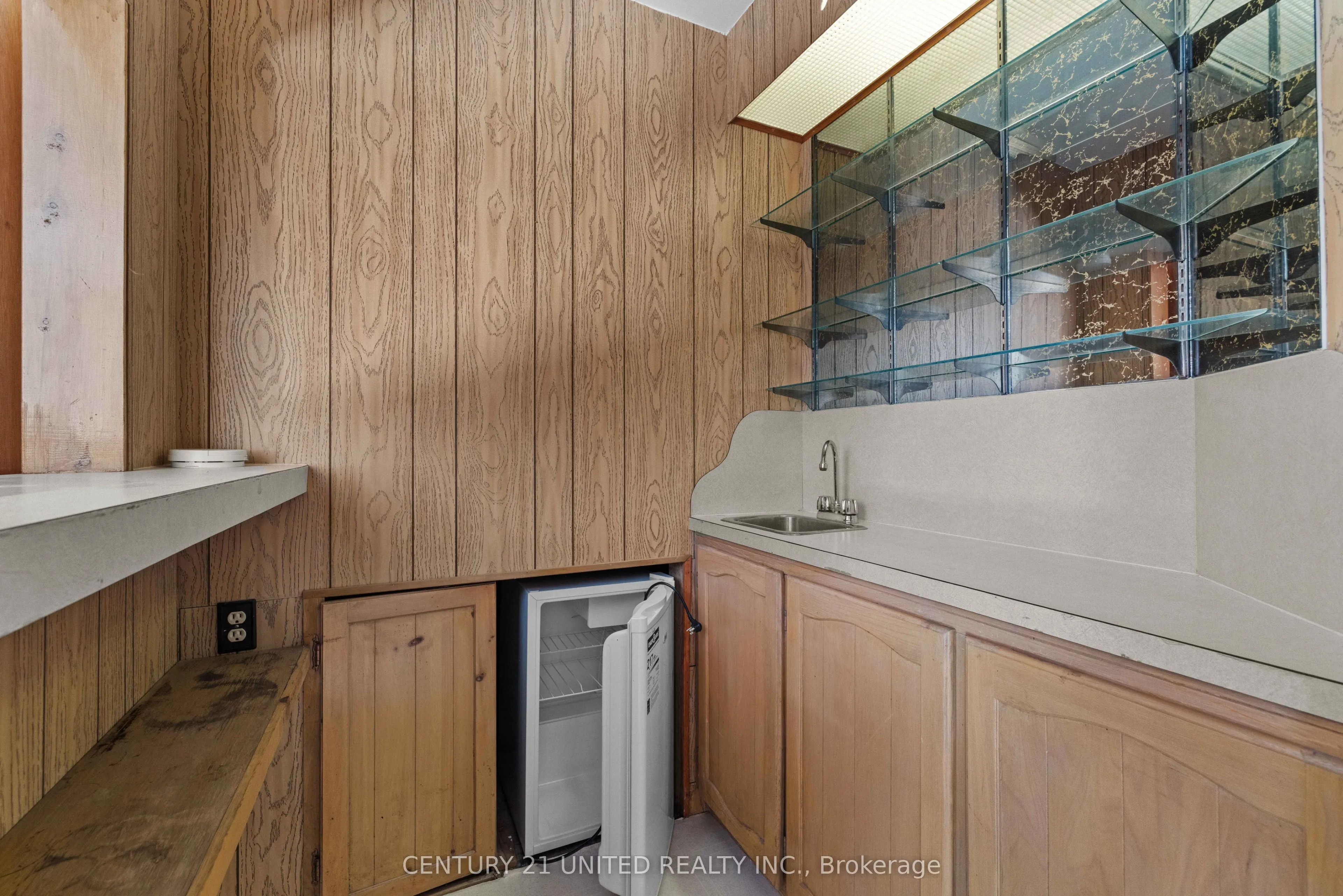 1332 Balsam Avenue