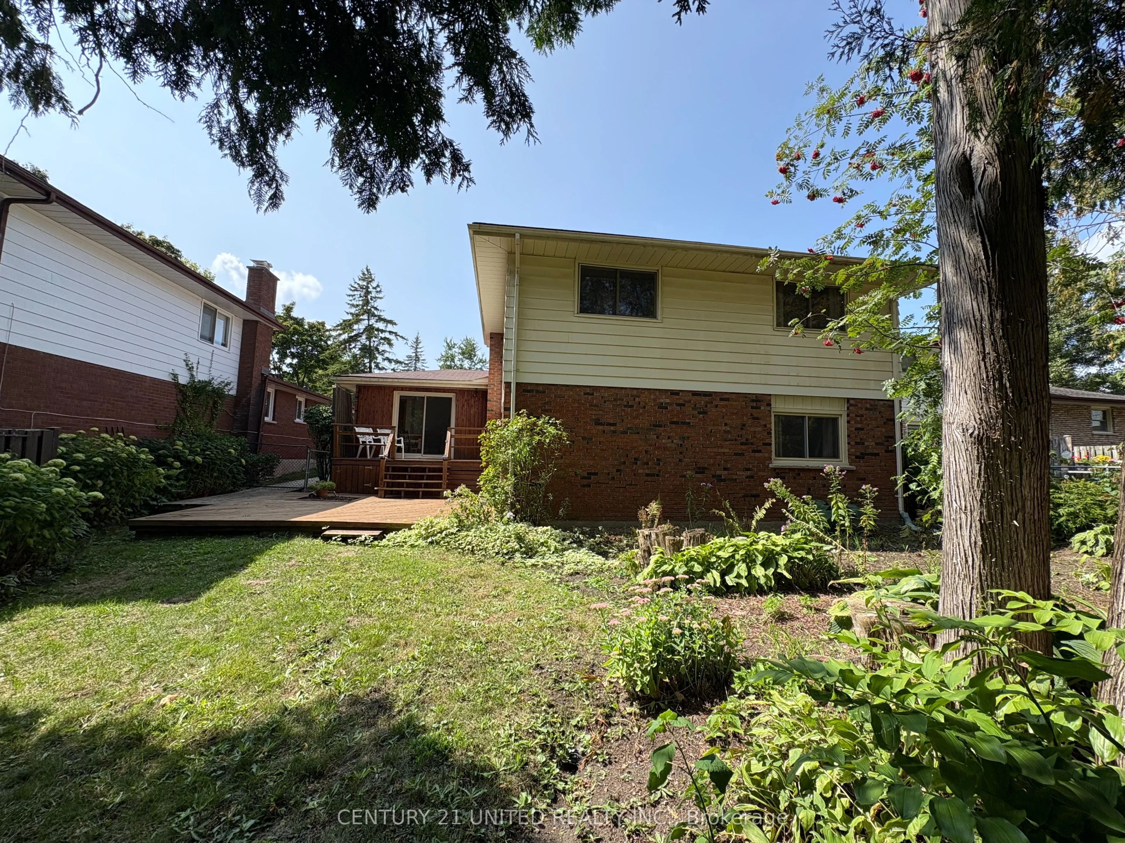 1332 Balsam Avenue