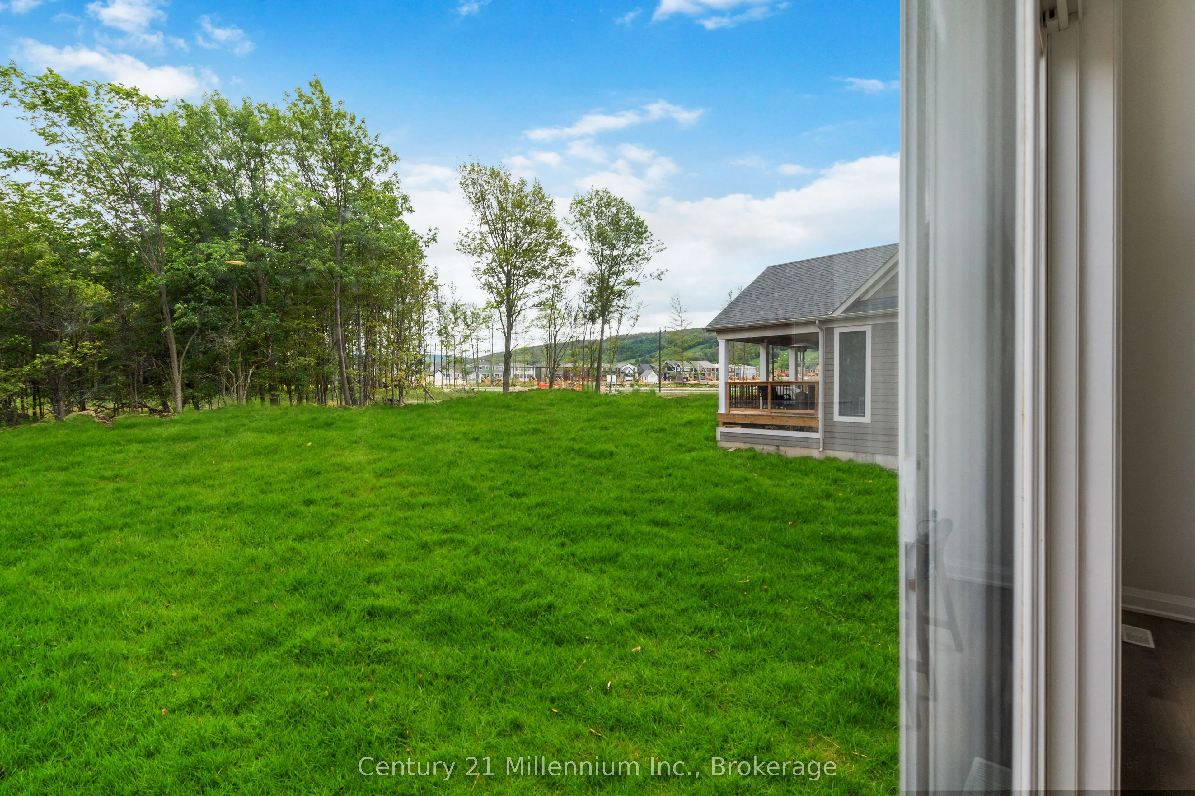 115 STILLWATER Crescent