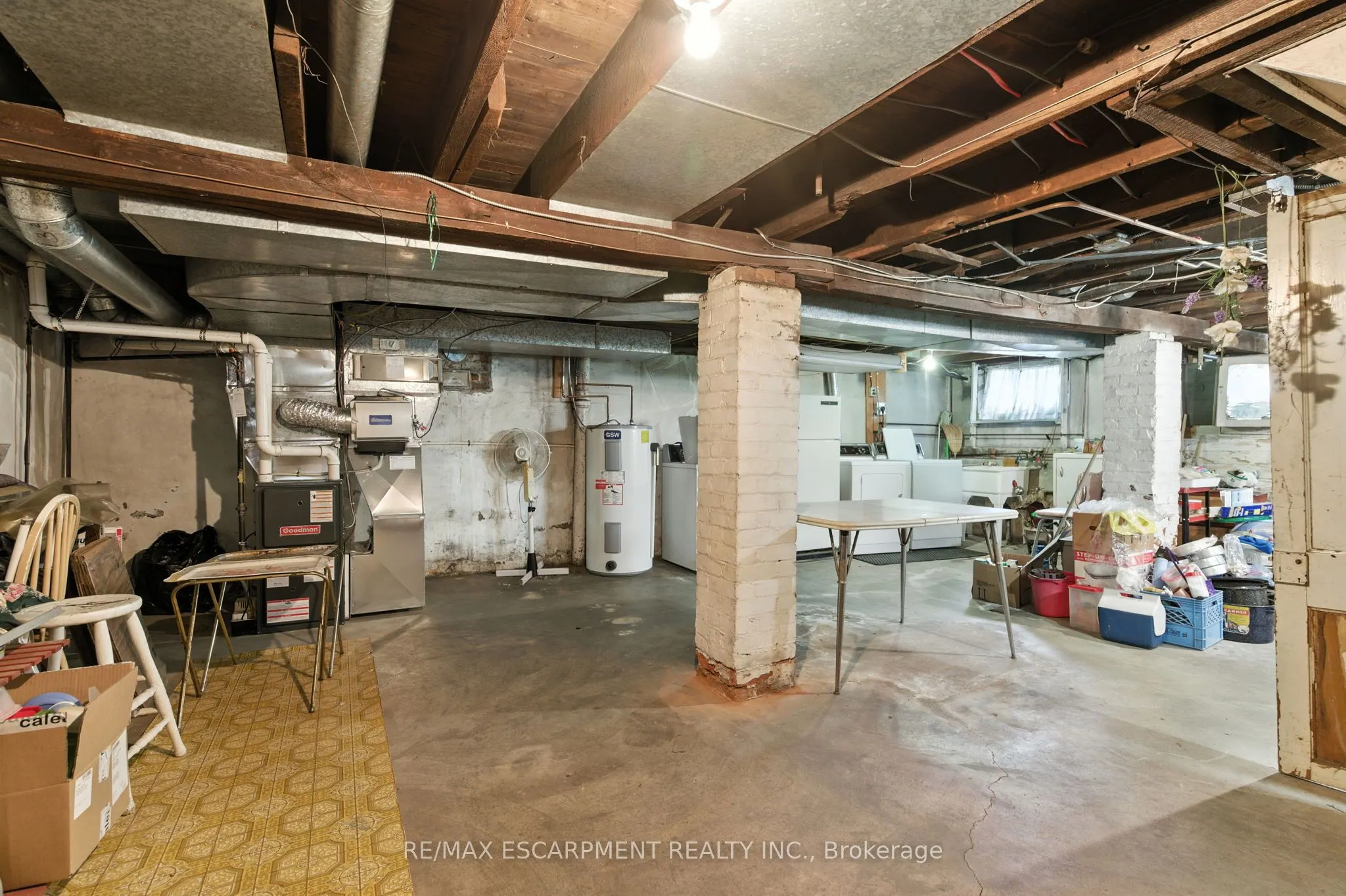 40 Barnesdale Avenue N