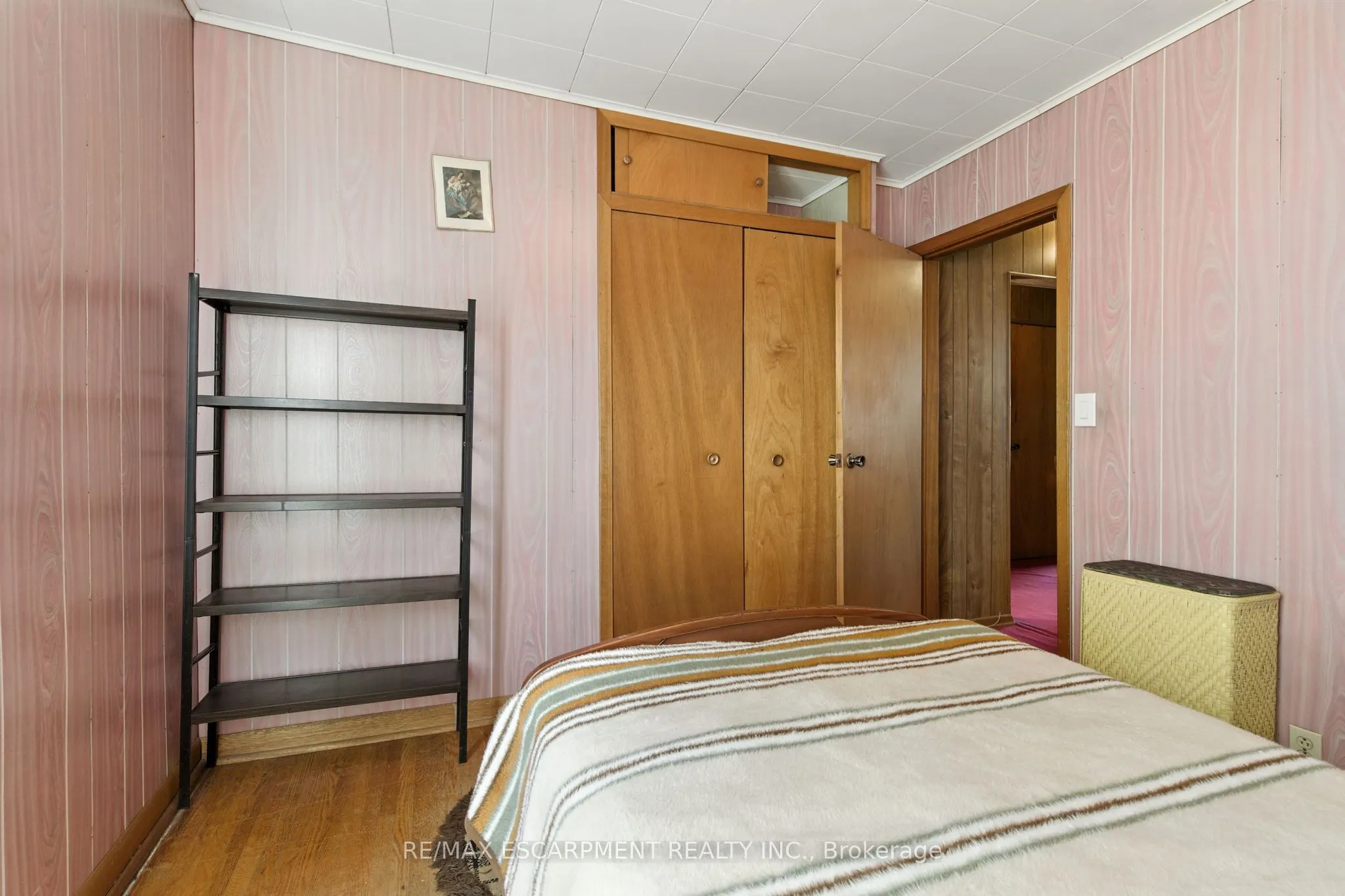 40 Barnesdale Avenue N