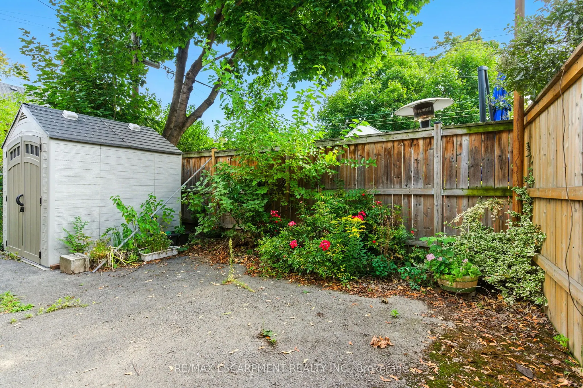 40 Barnesdale Avenue N