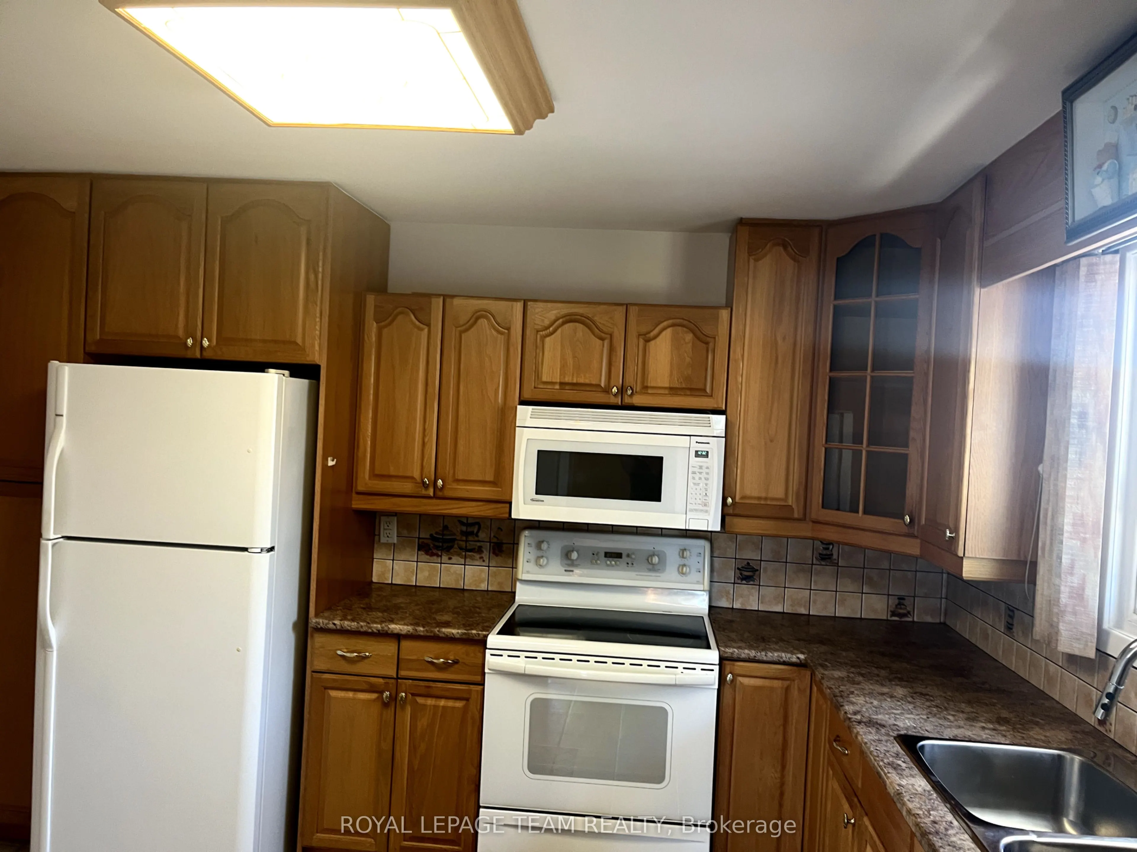 2656 Don Street, #B - Upper