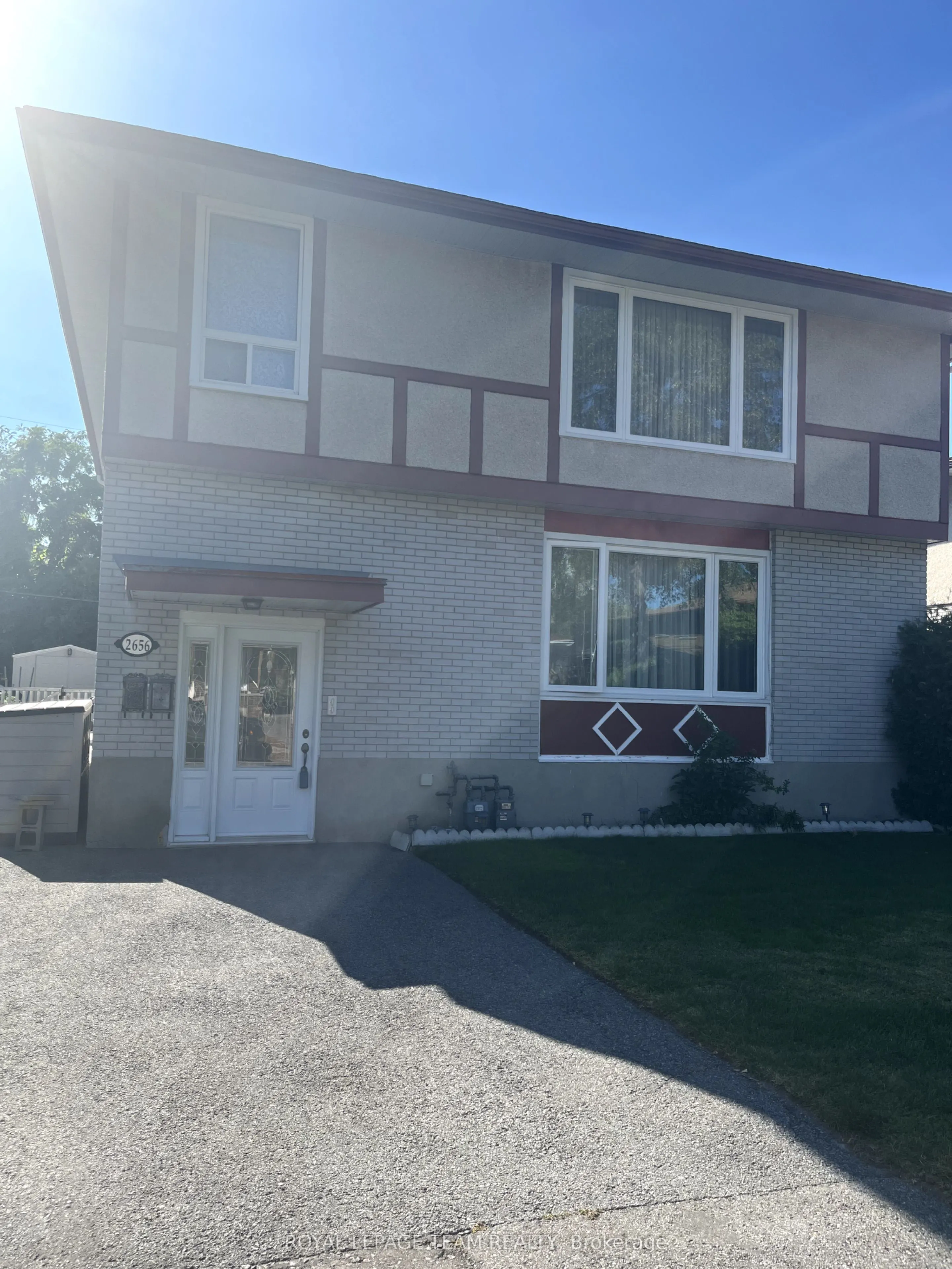 2656 Don Street, #B - Upper