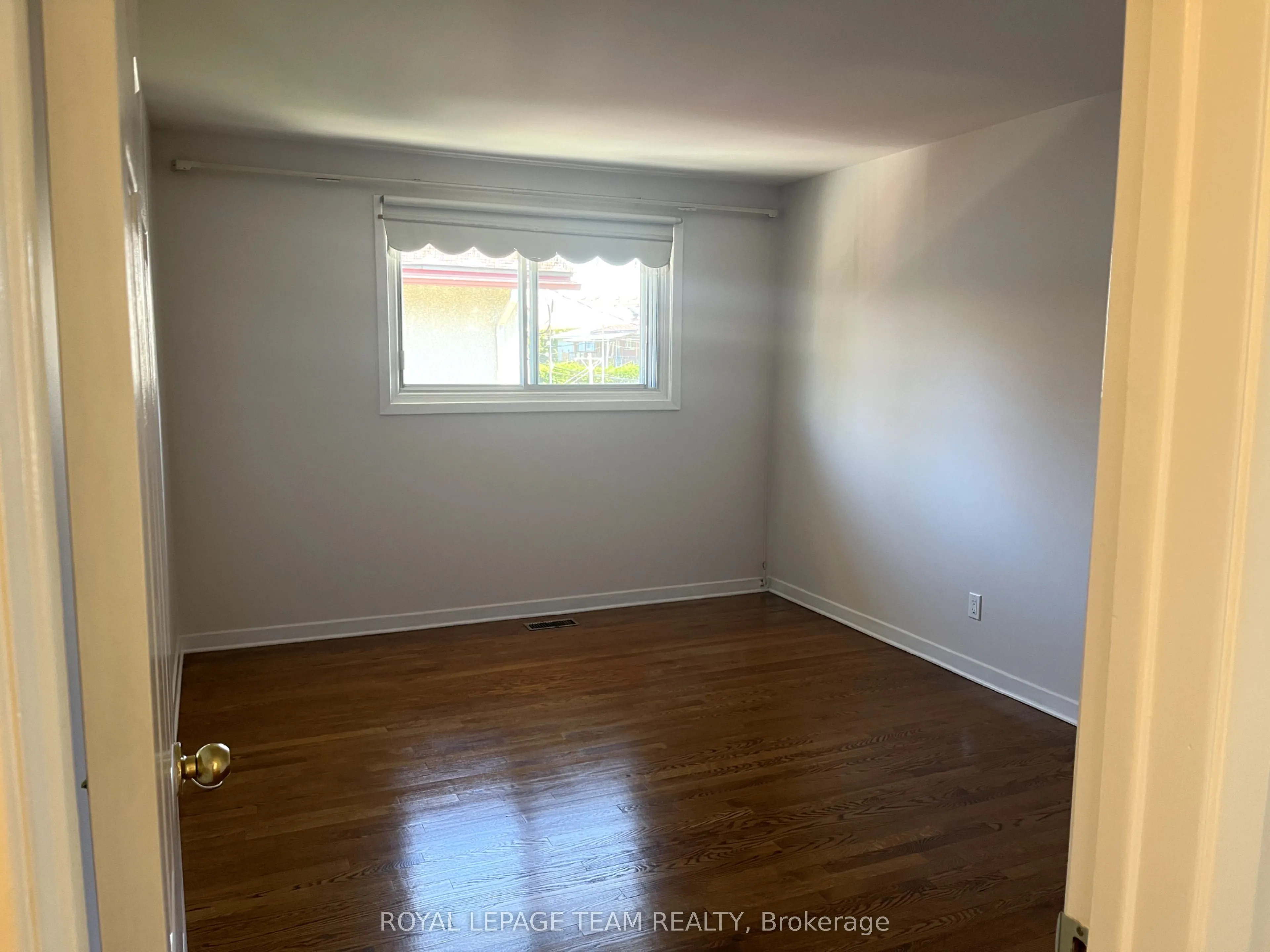 2656 Don Street, #B - Upper