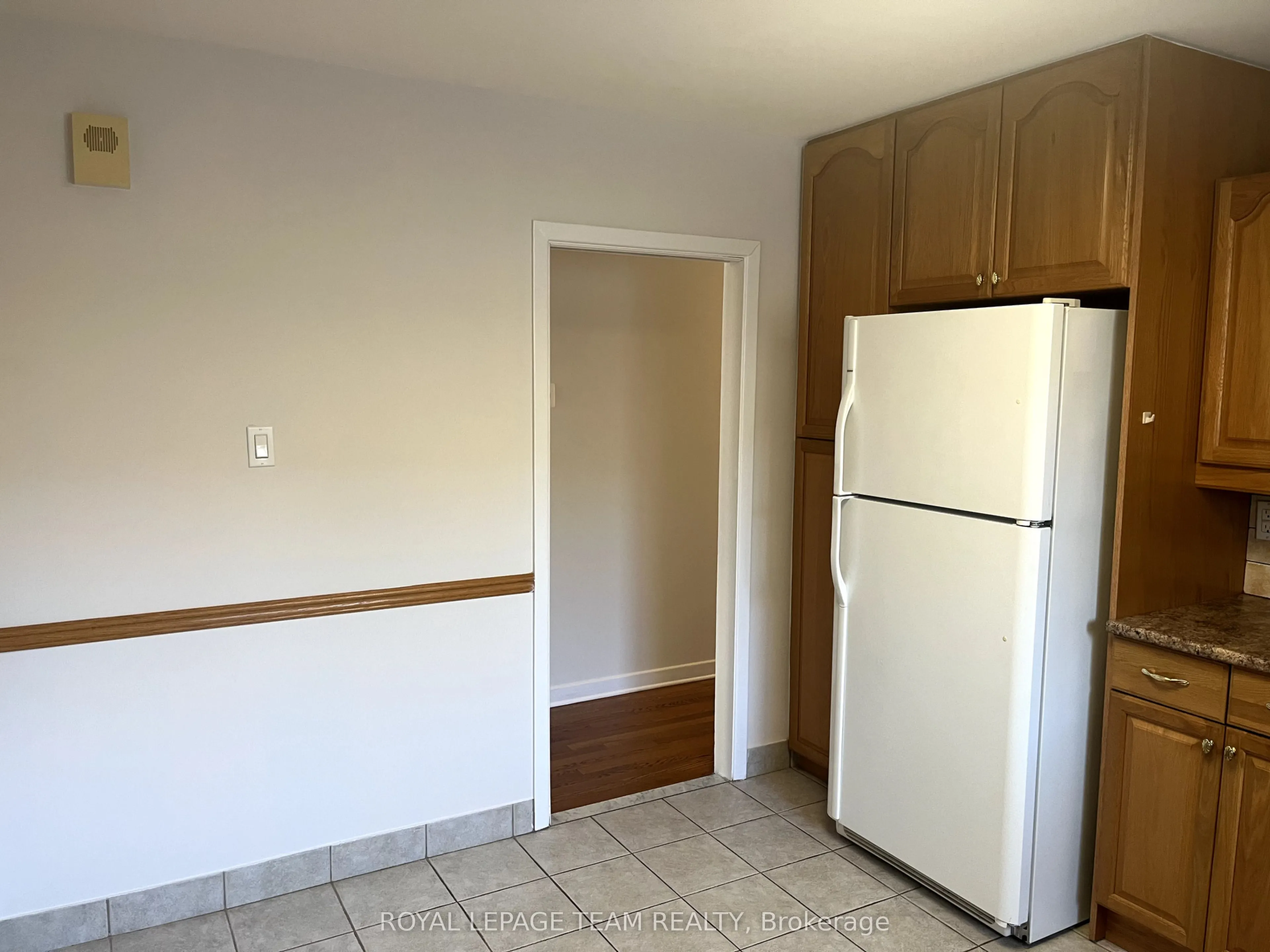 2656 Don Street, #B - Upper