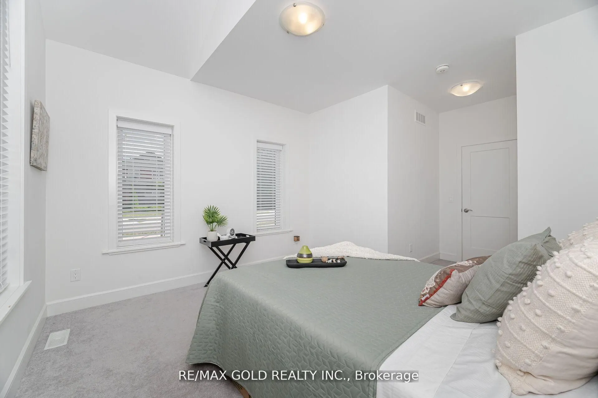 110 Fergus Avenue, #1