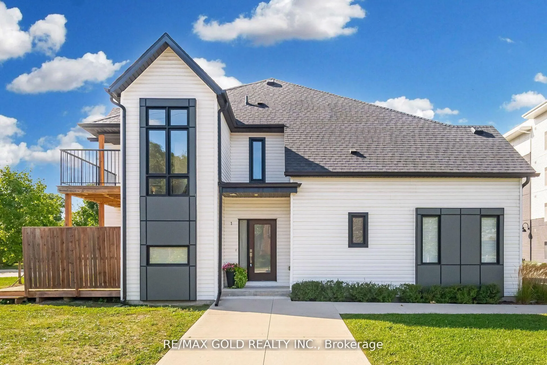 110 Fergus Avenue, #1