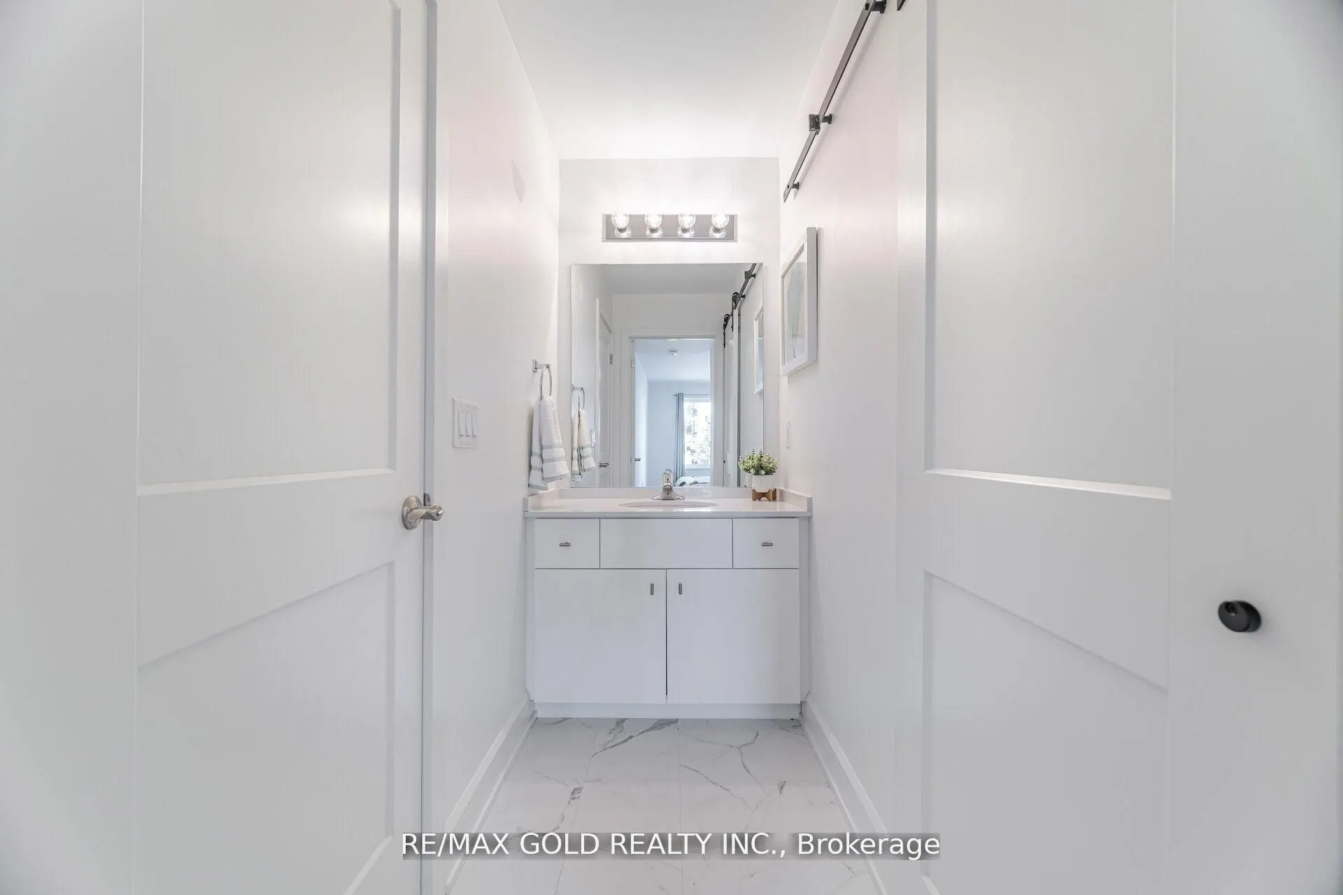 110 Fergus Avenue, #1