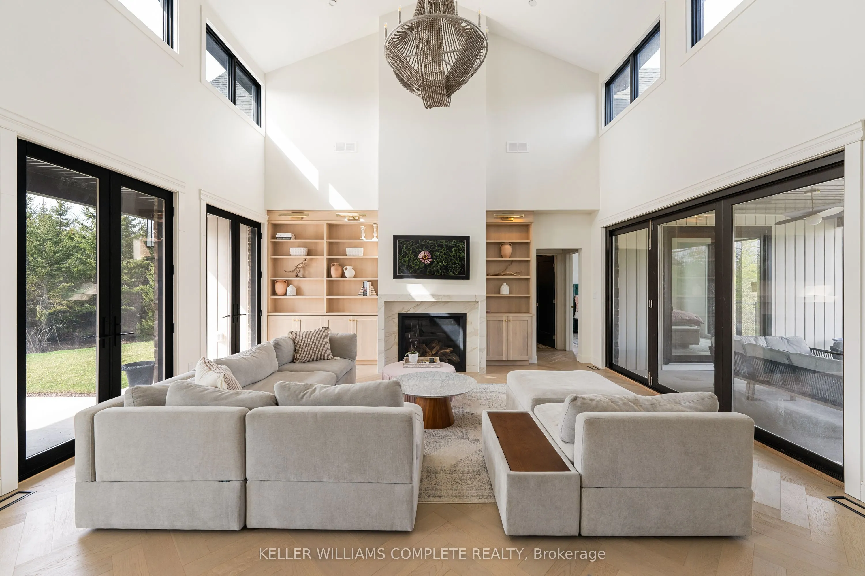 3901 White Road