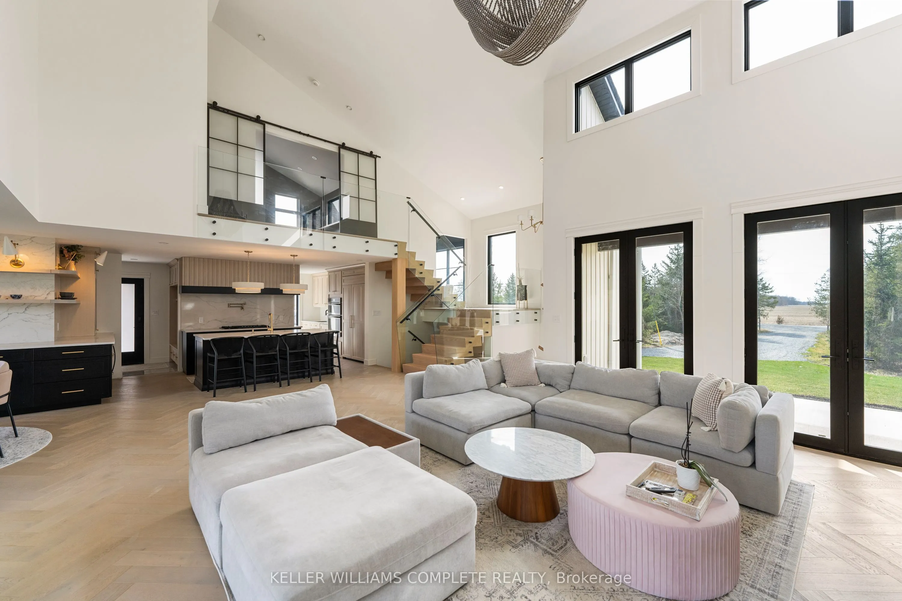3901 White Road