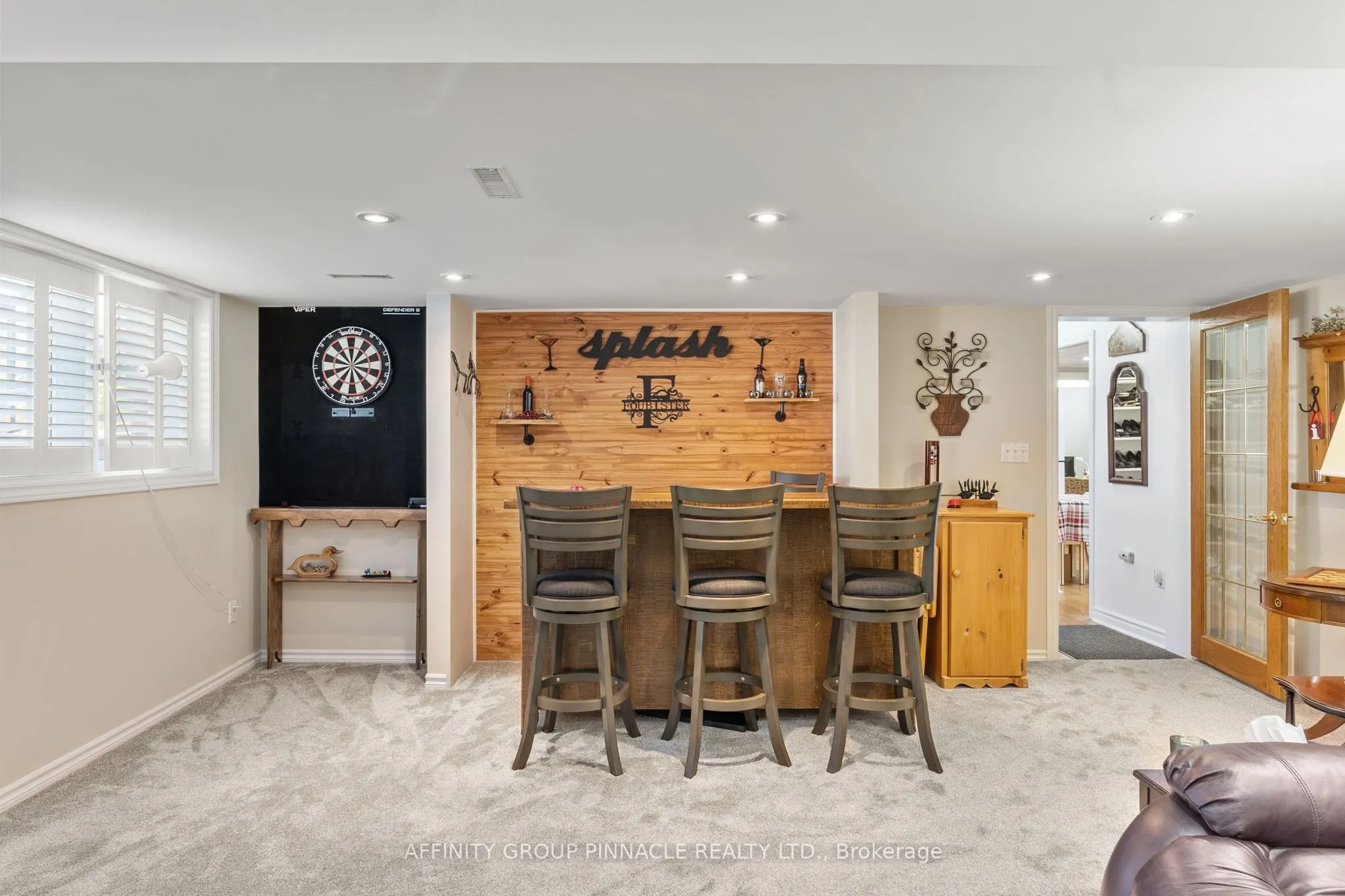 17 Wood Court