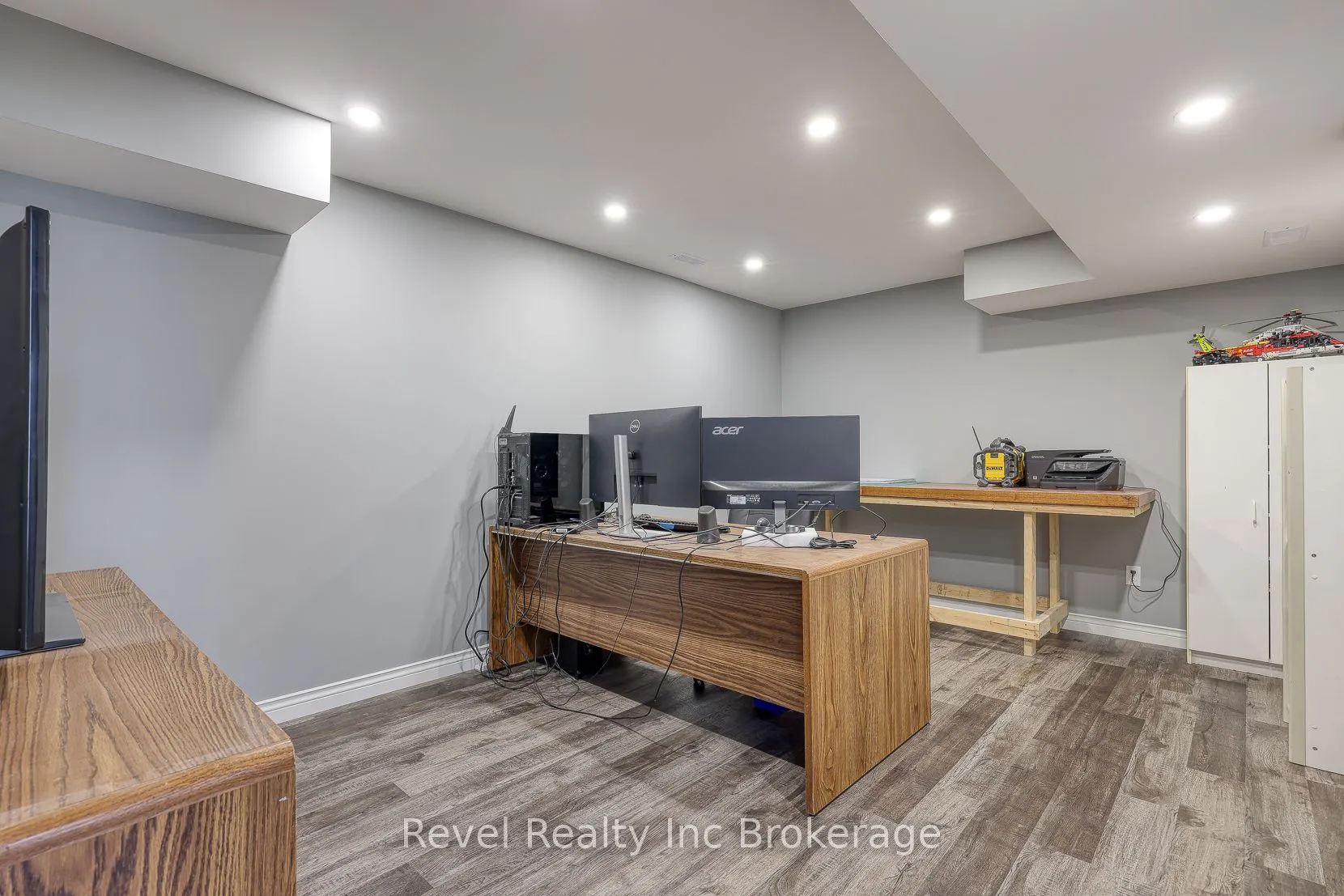 122 Hemlock Road