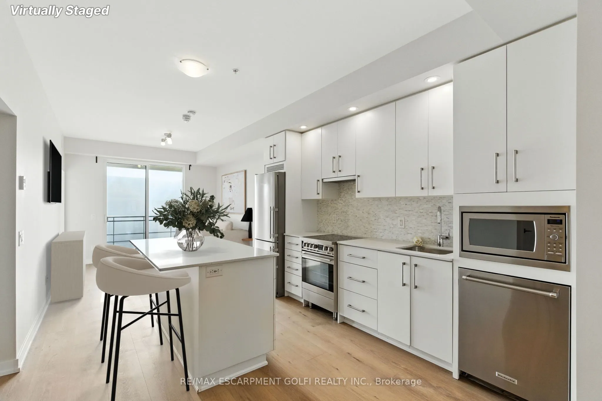 10 Esplanade Lane, #310