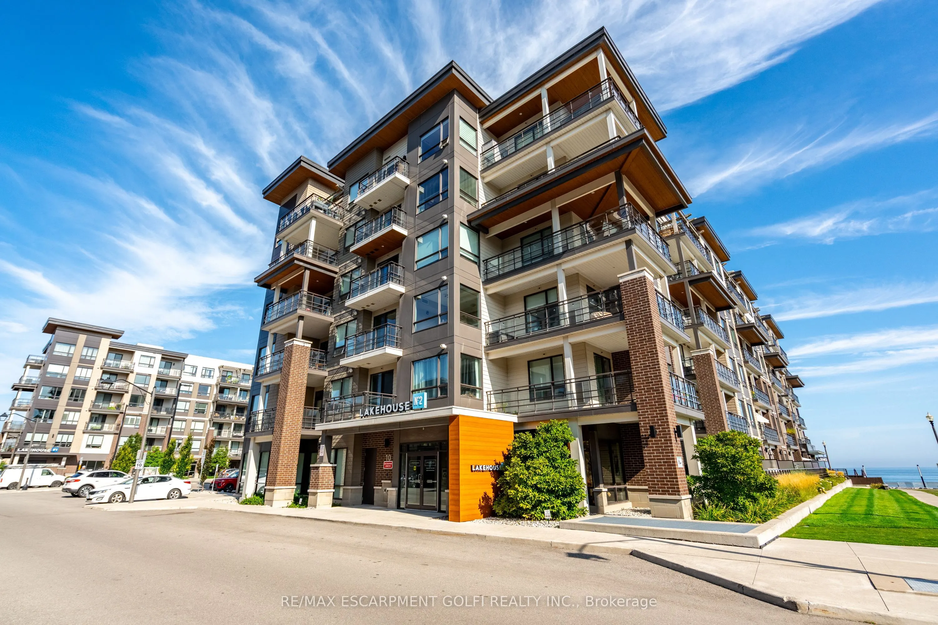 10 Esplanade Lane, #310