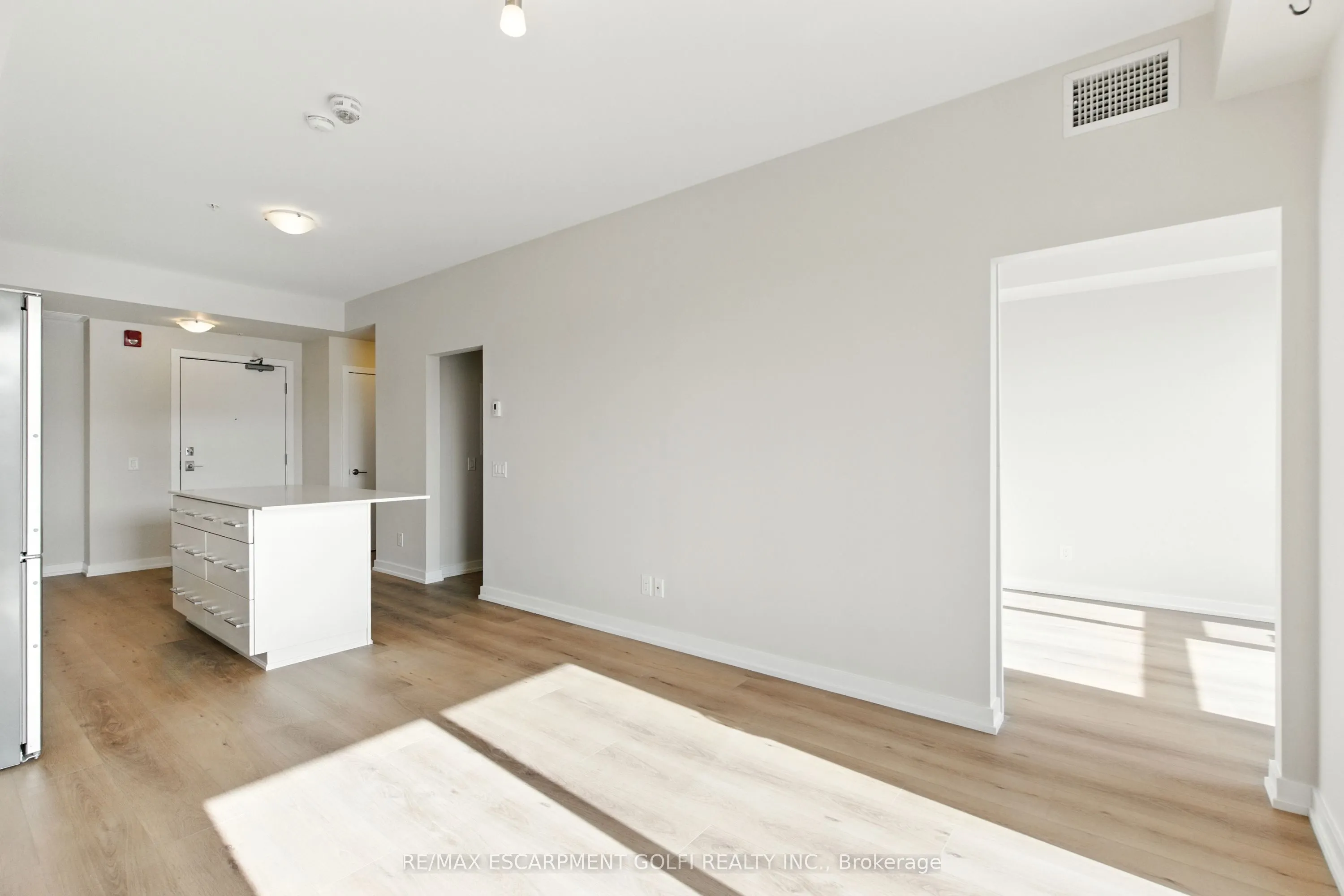 10 Esplanade Lane, #310