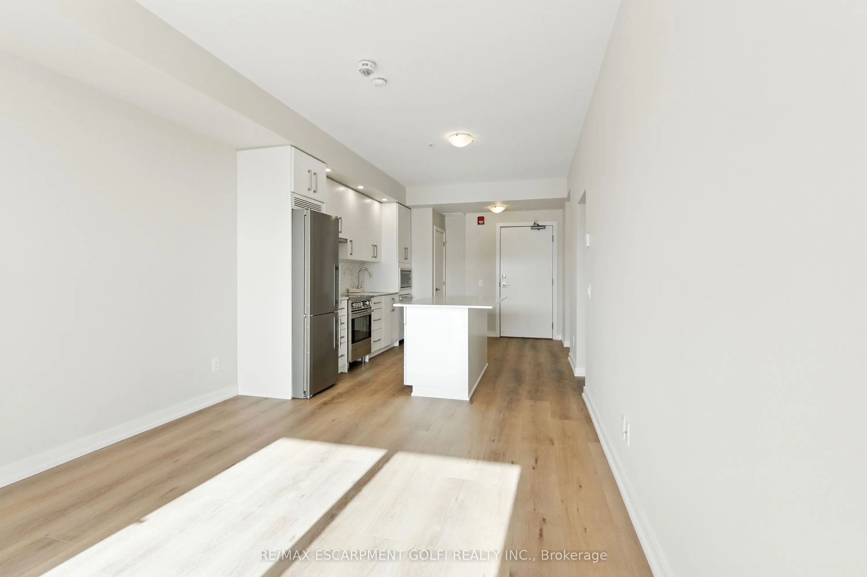 10 Esplanade Lane, #310