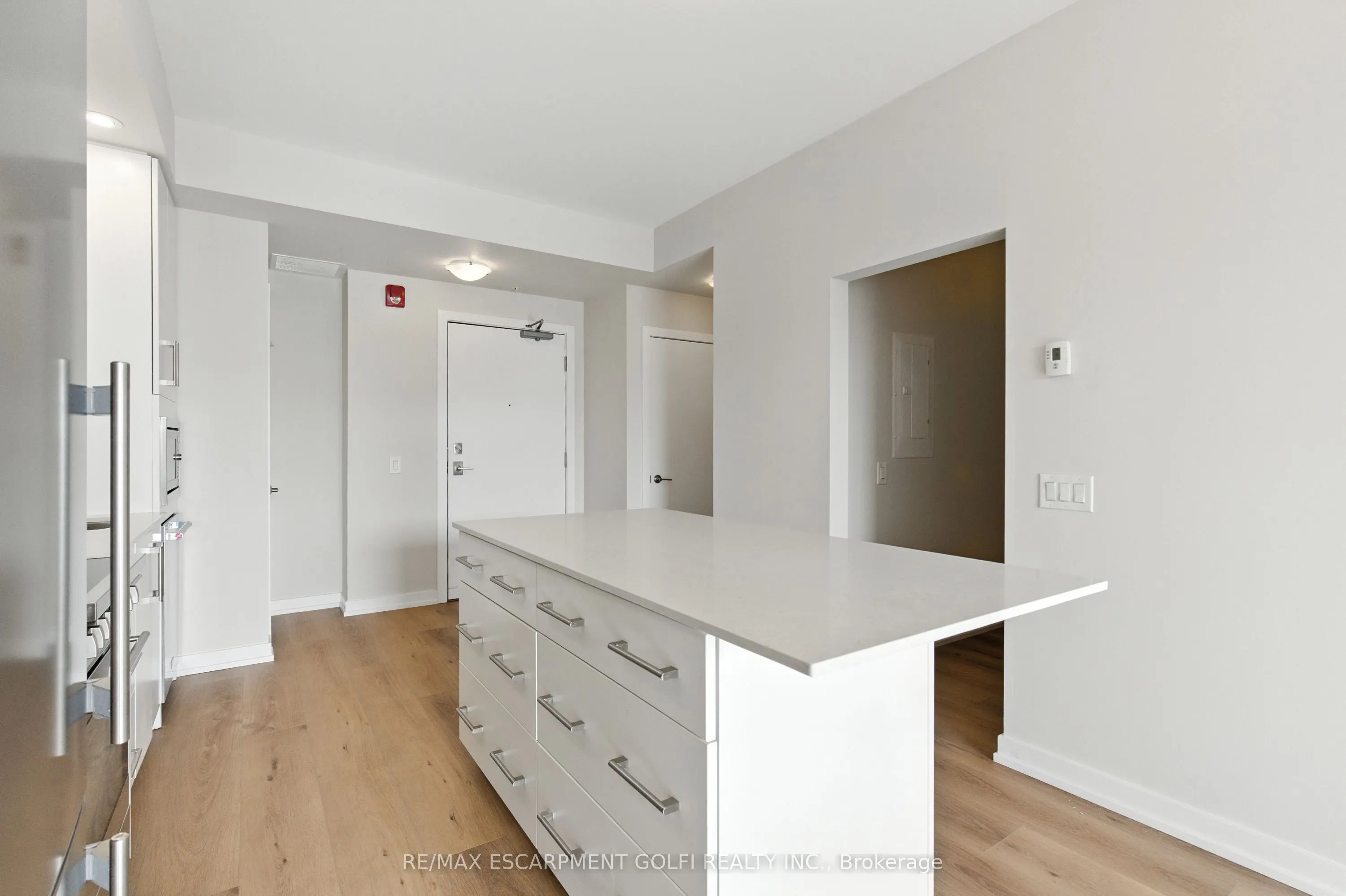 10 Esplanade Lane, #310