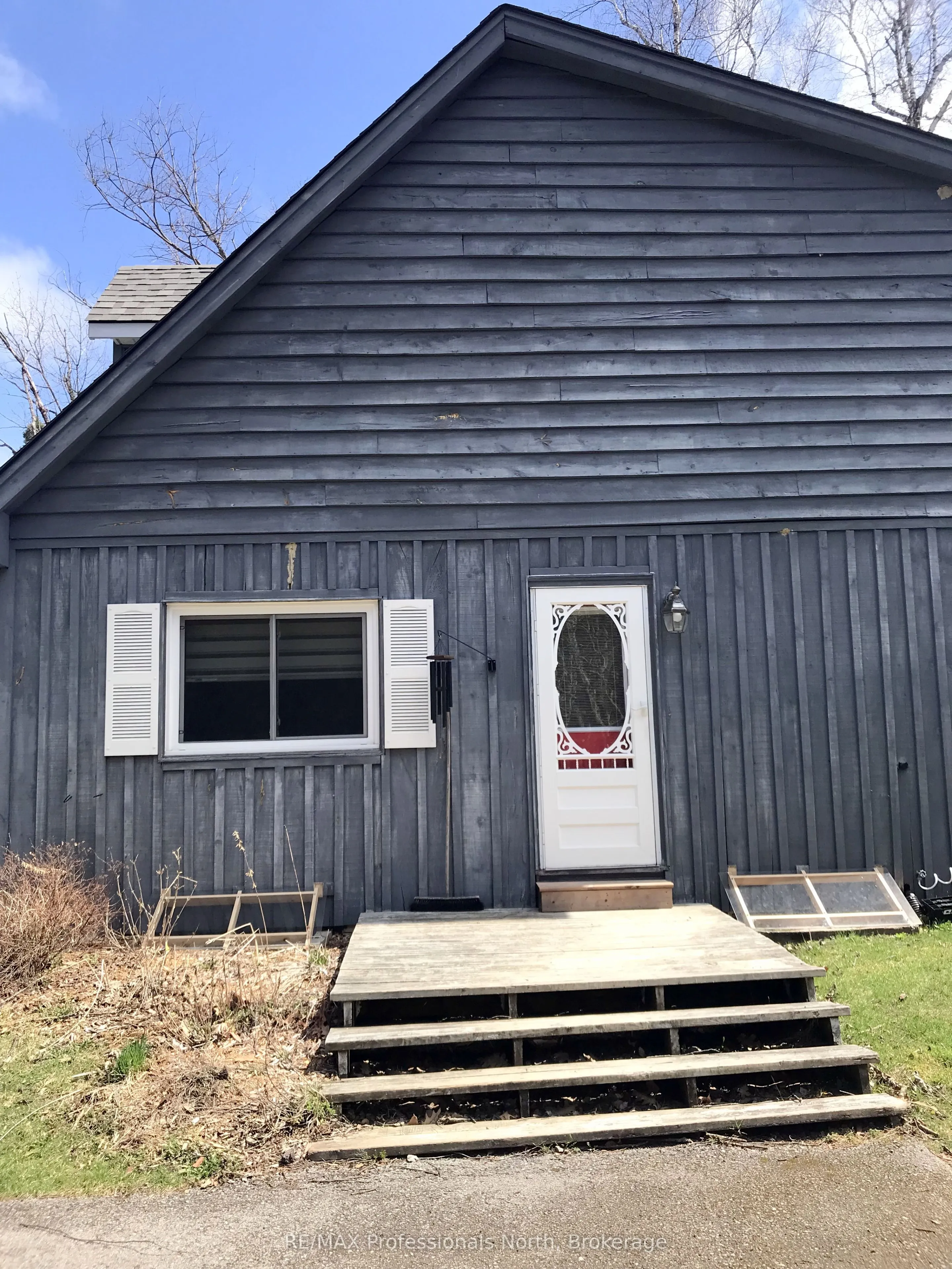 80 INVERGORDON Avenue