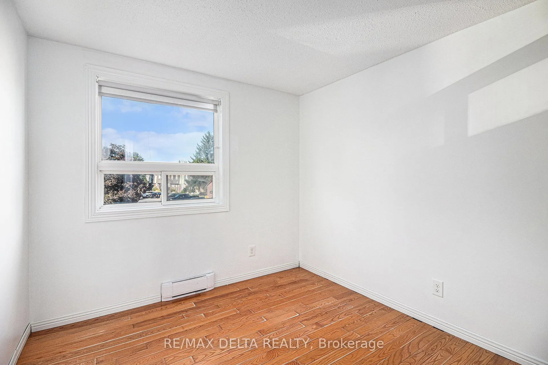 1345 Cedarcroft Crescent