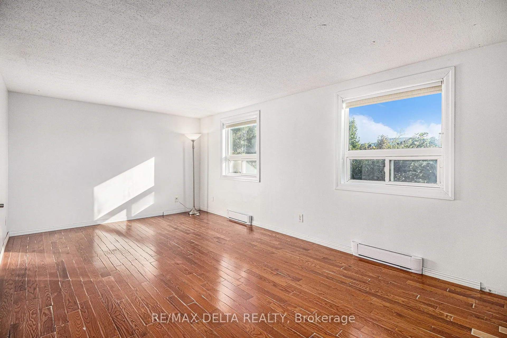 1345 Cedarcroft Crescent