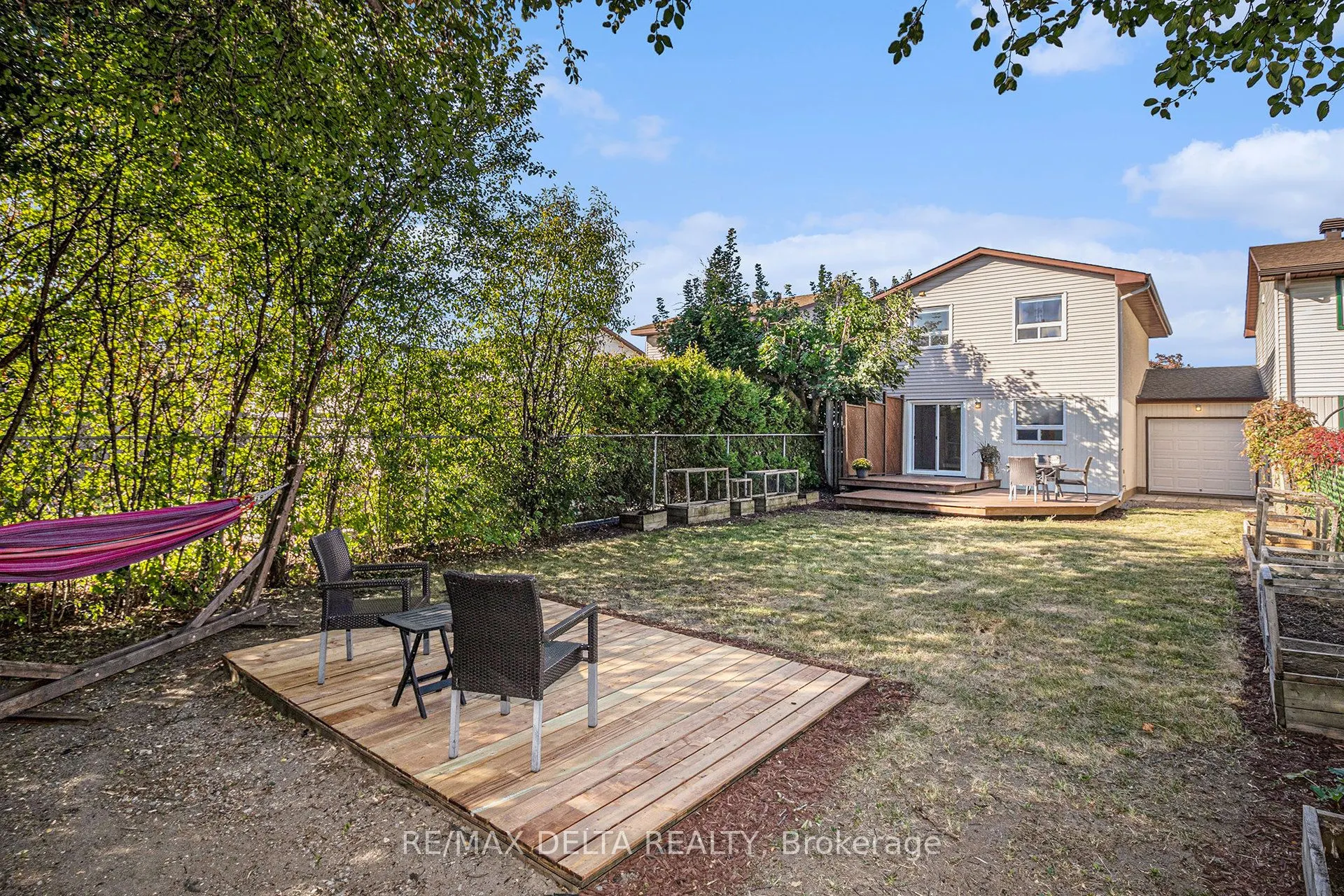 1345 Cedarcroft Crescent