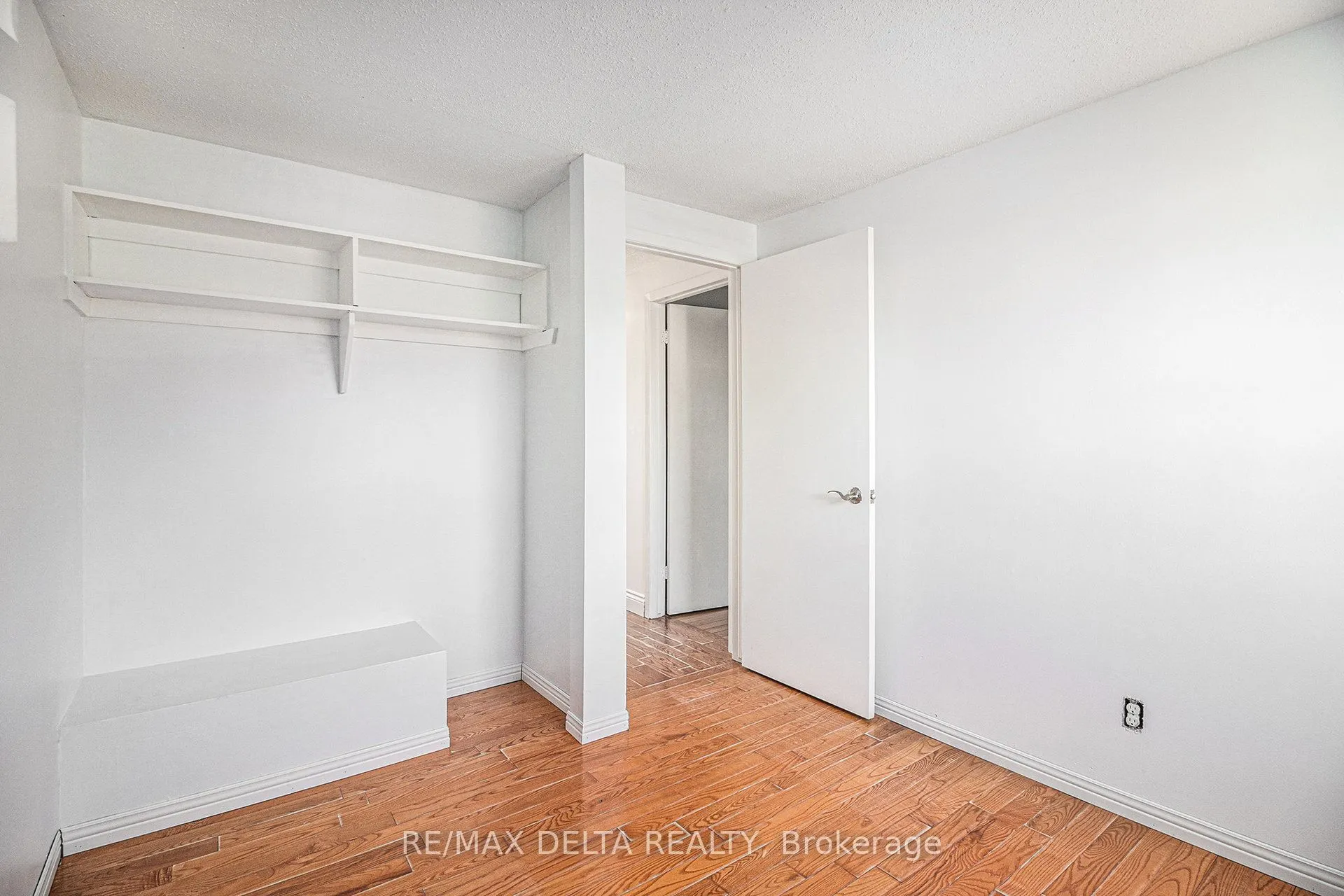 1345 Cedarcroft Crescent