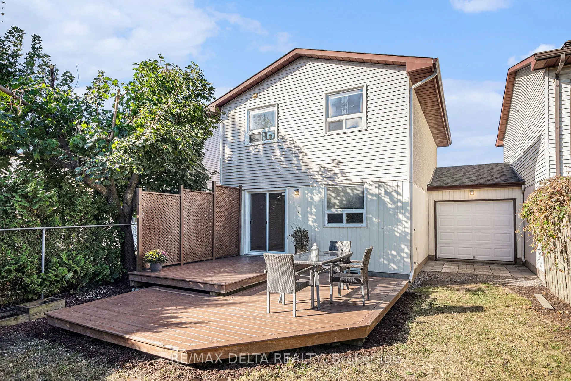 1345 Cedarcroft Crescent