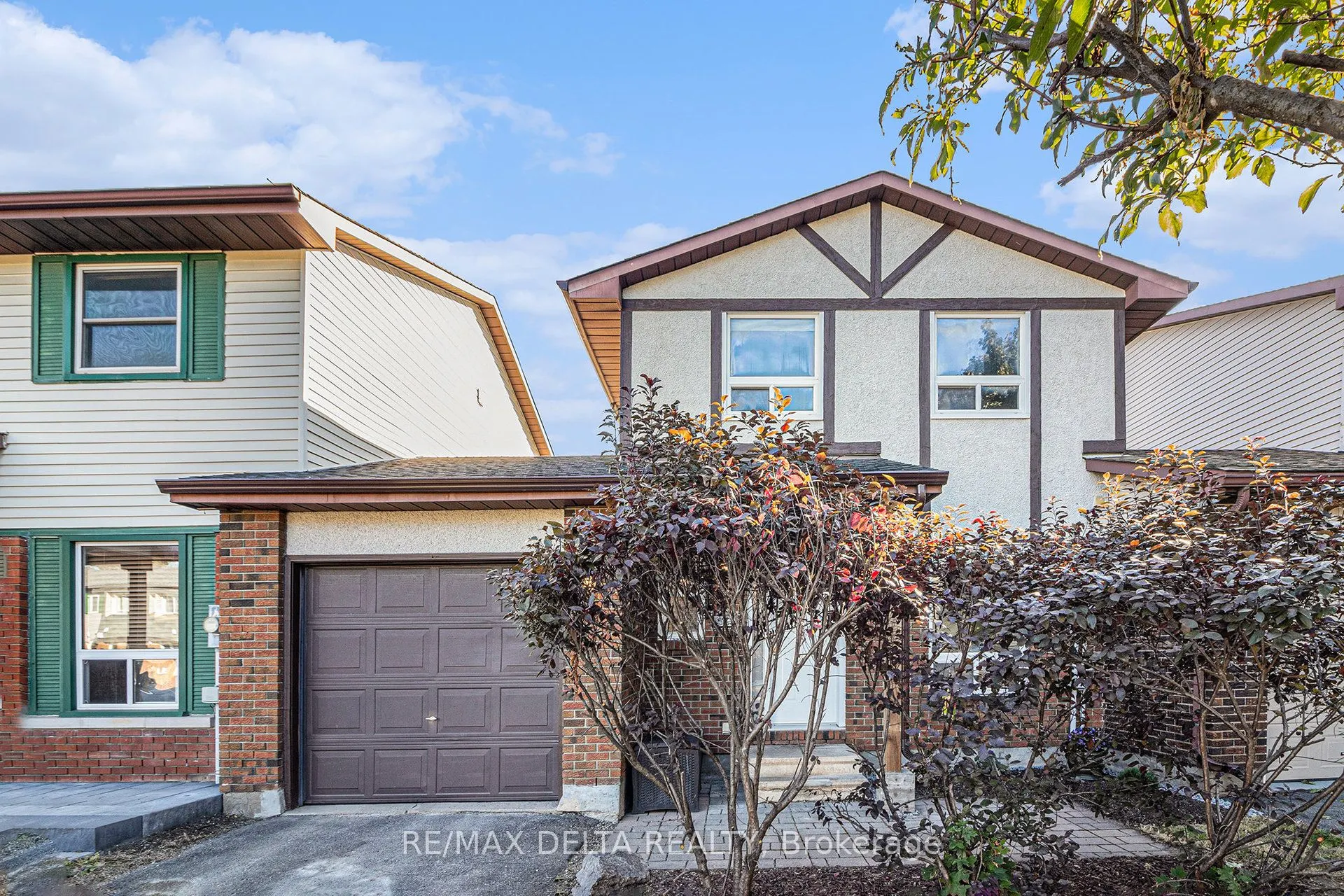 1345 Cedarcroft Crescent