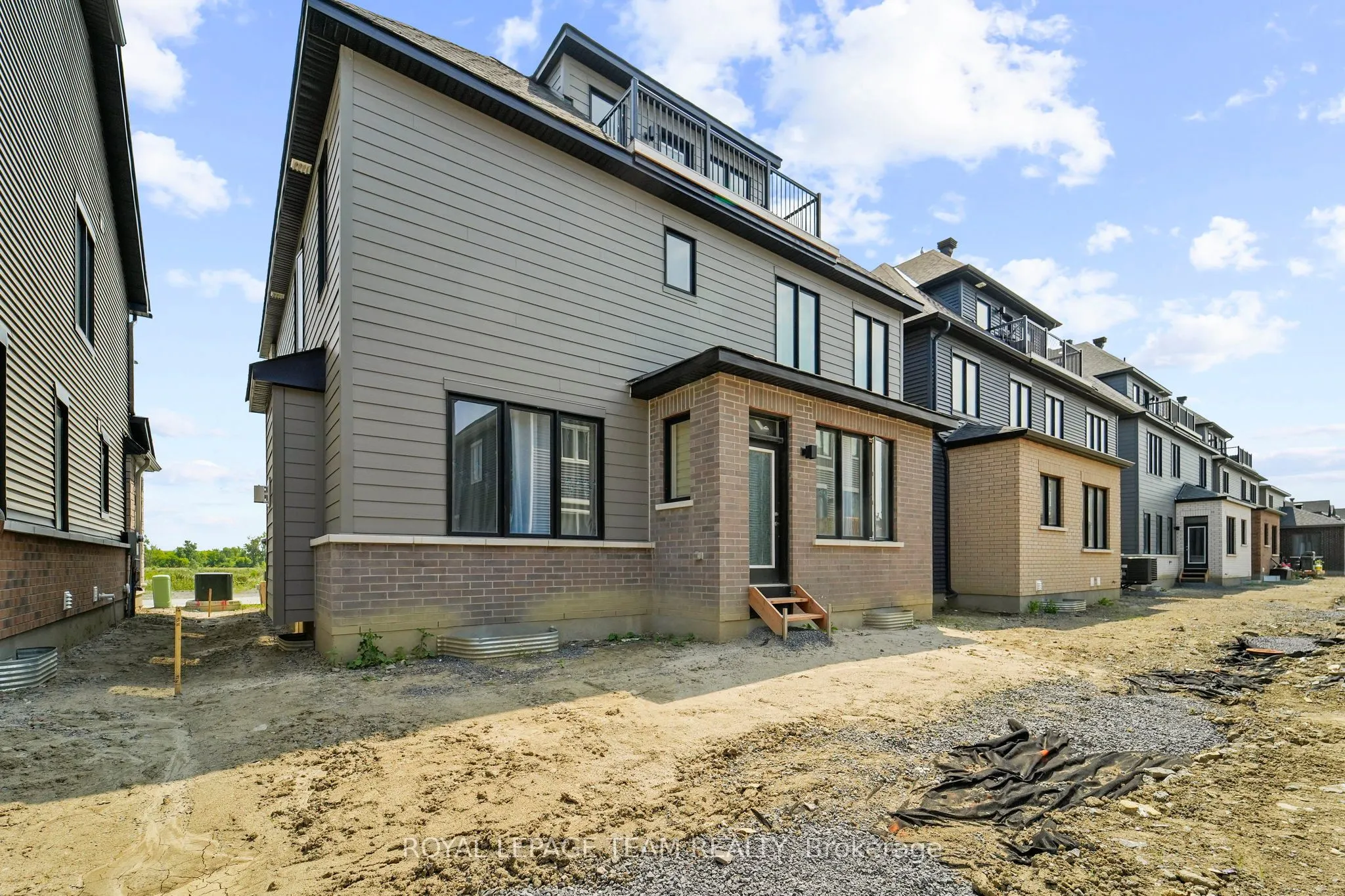 280 Sapling Grove