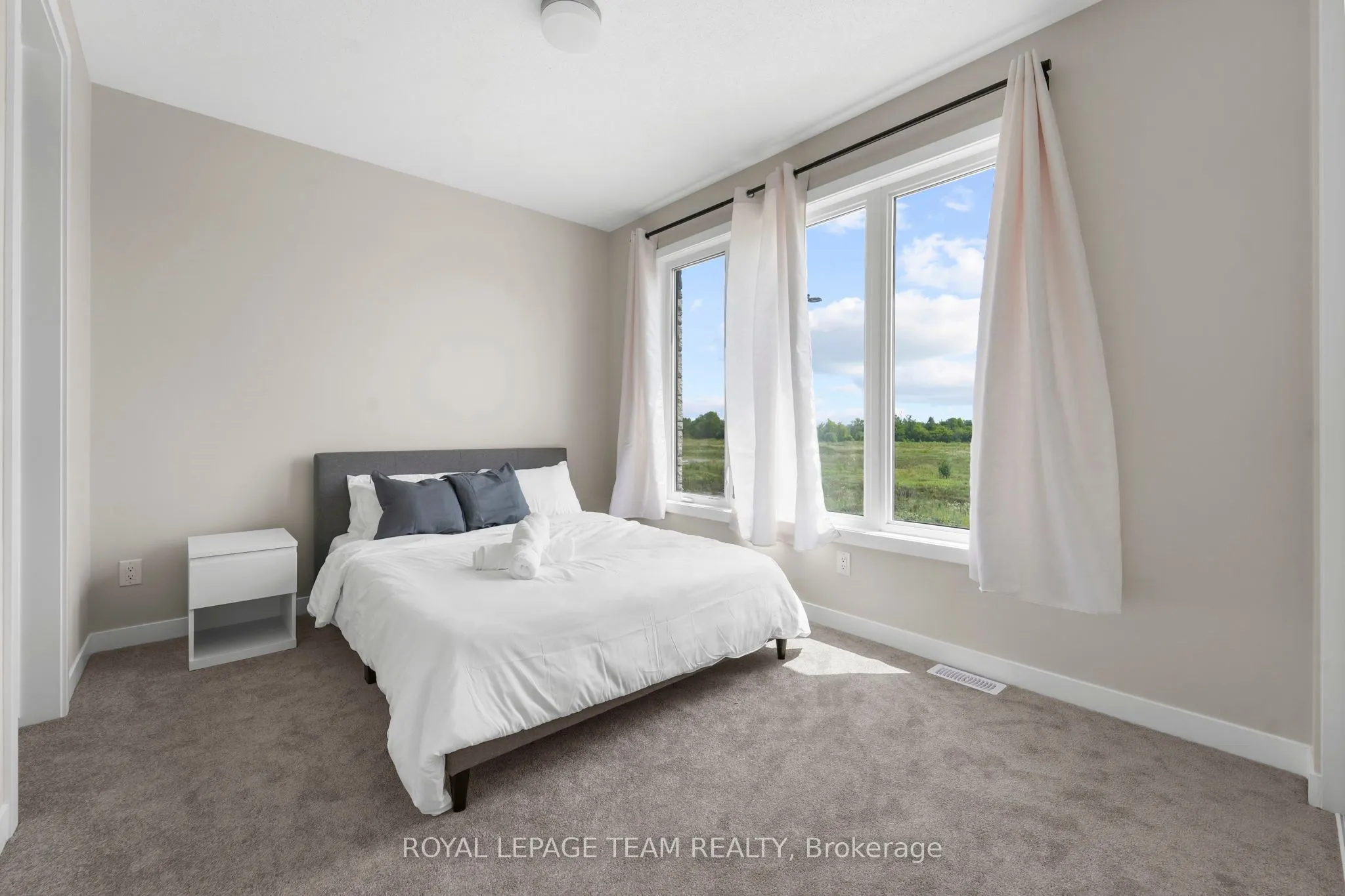 280 Sapling Grove