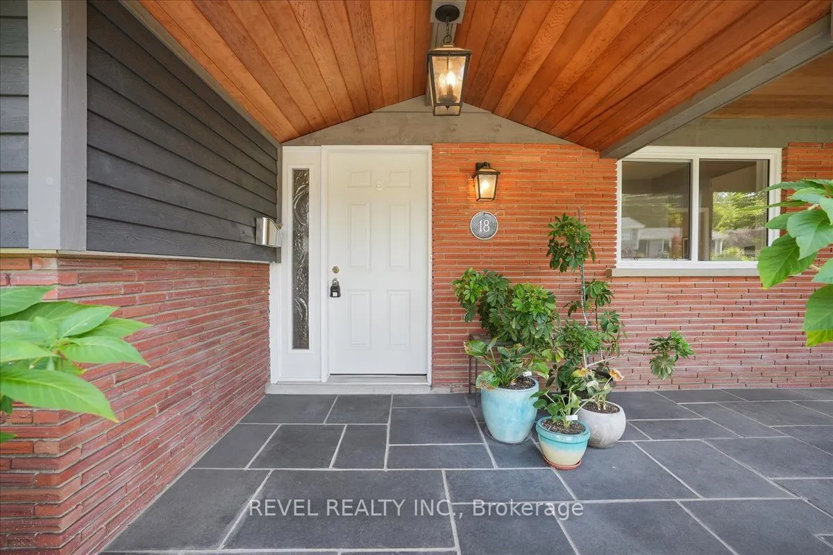 18 Brentwood Drive