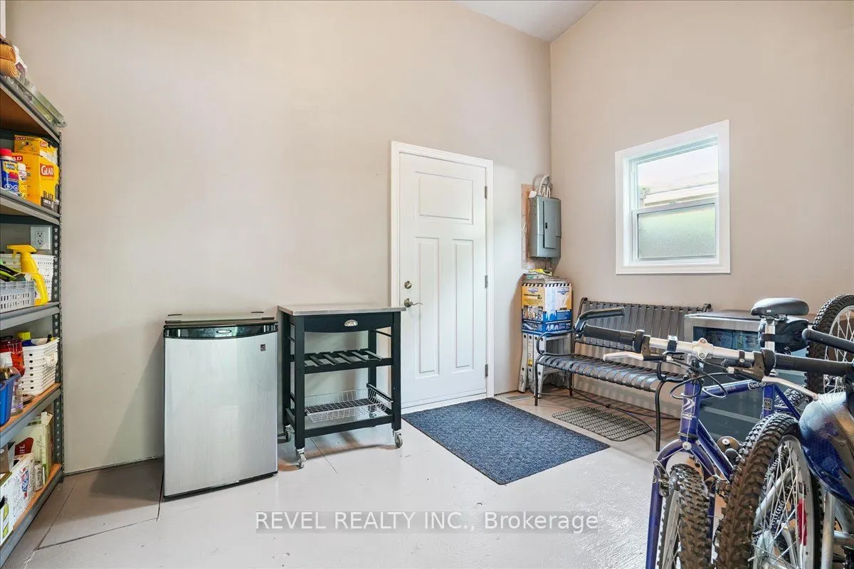 18 Brentwood Drive