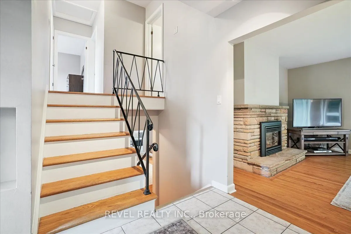 18 Brentwood Drive