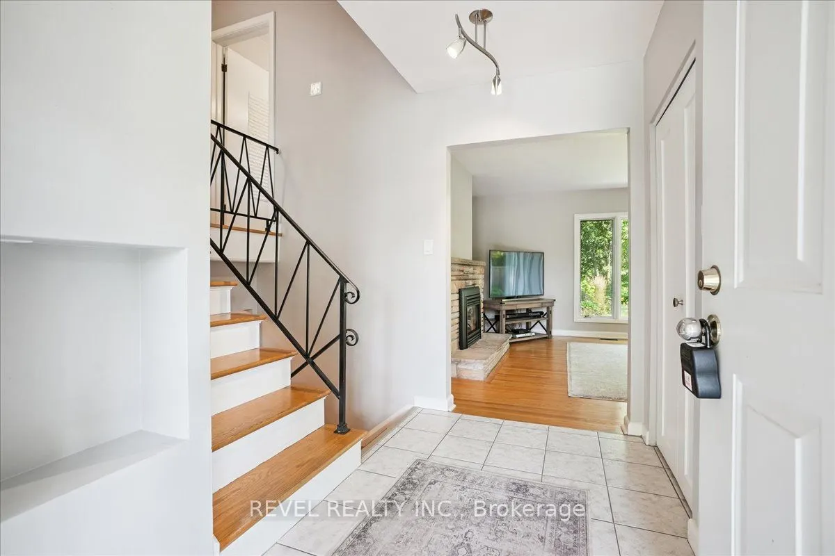 18 Brentwood Drive