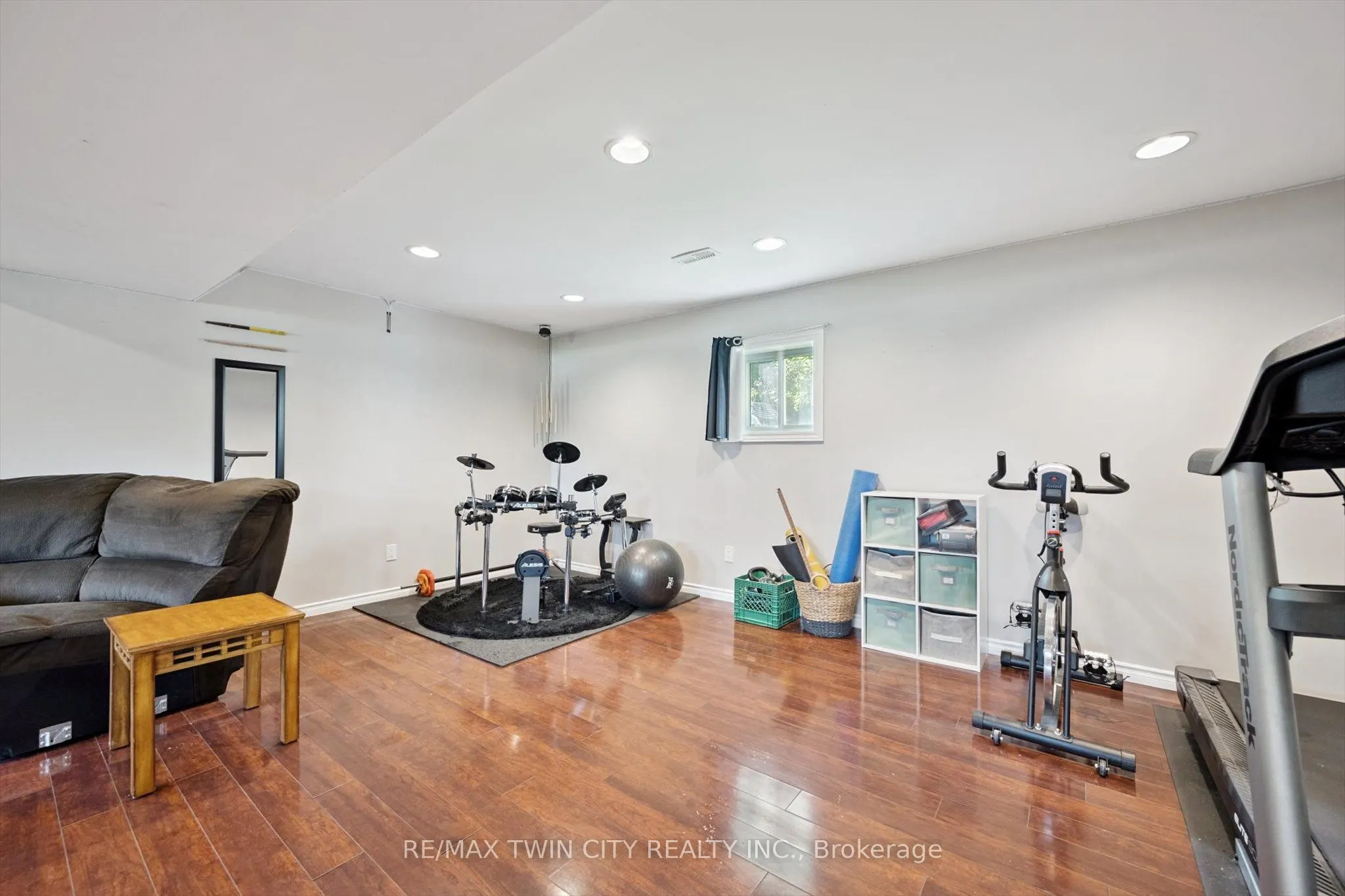 230 Arris Crescent