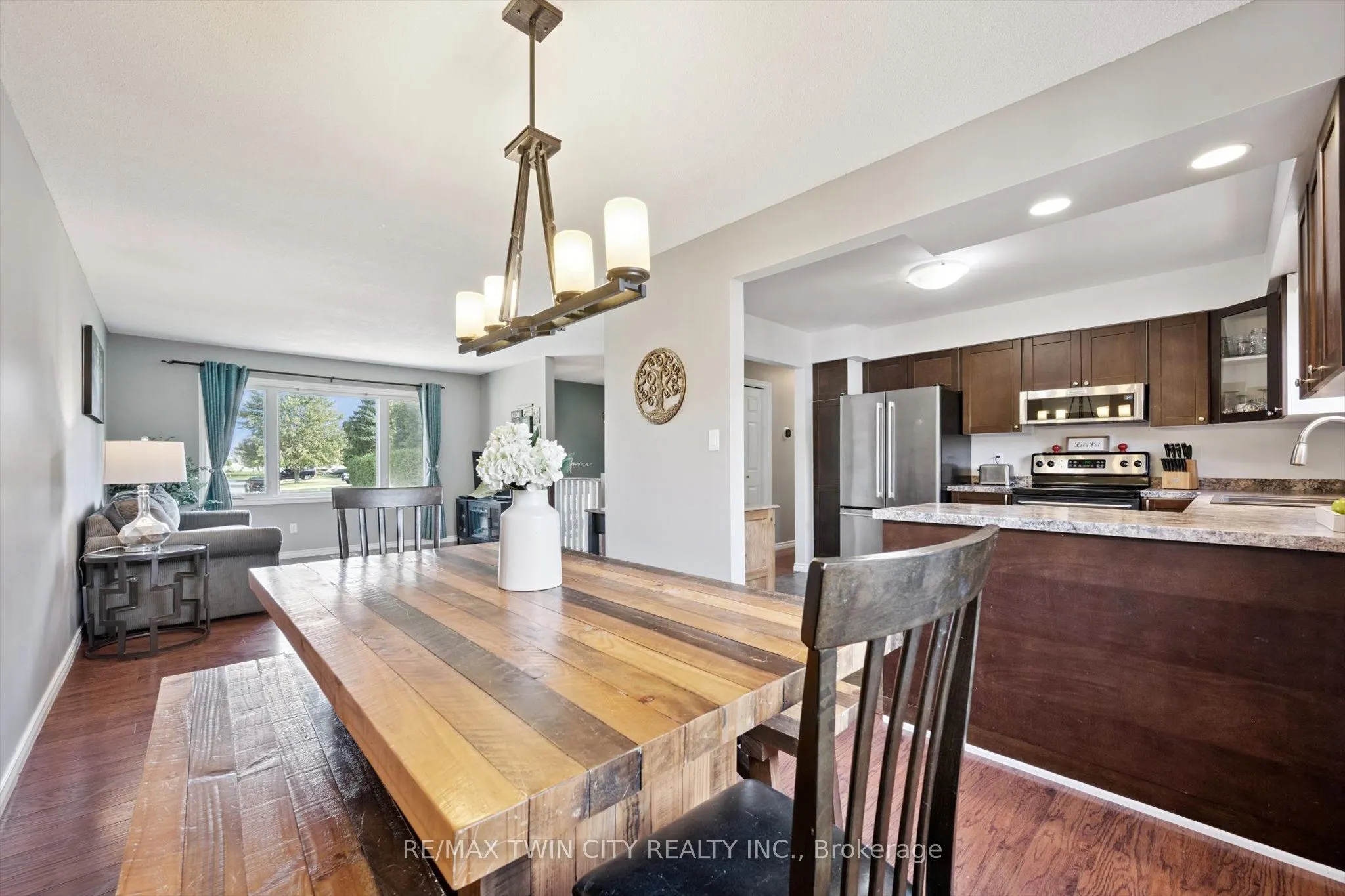 230 Arris Crescent