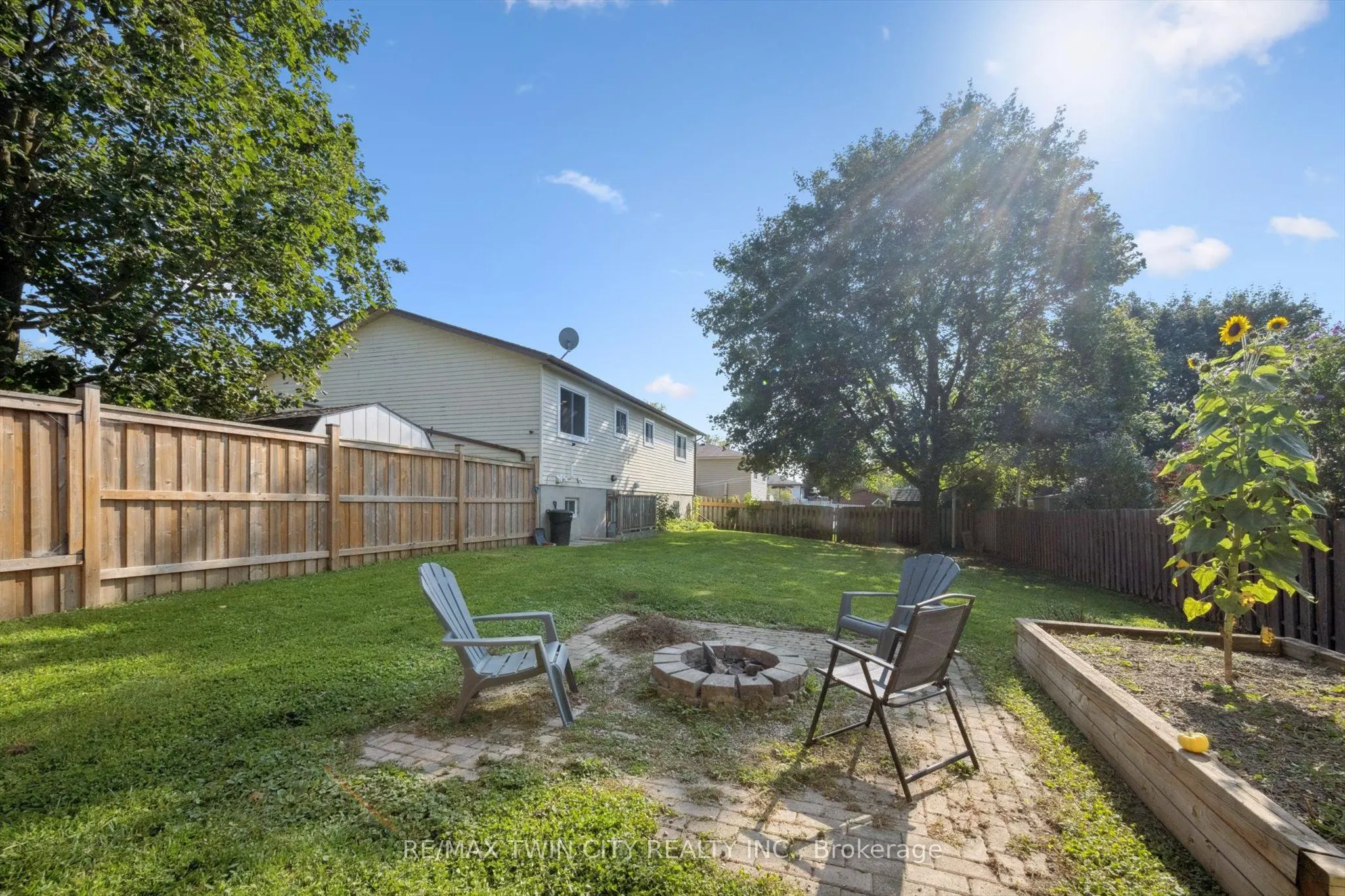 230 Arris Crescent