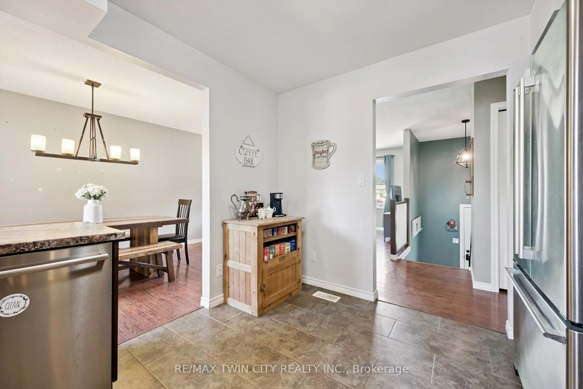 230 Arris Crescent