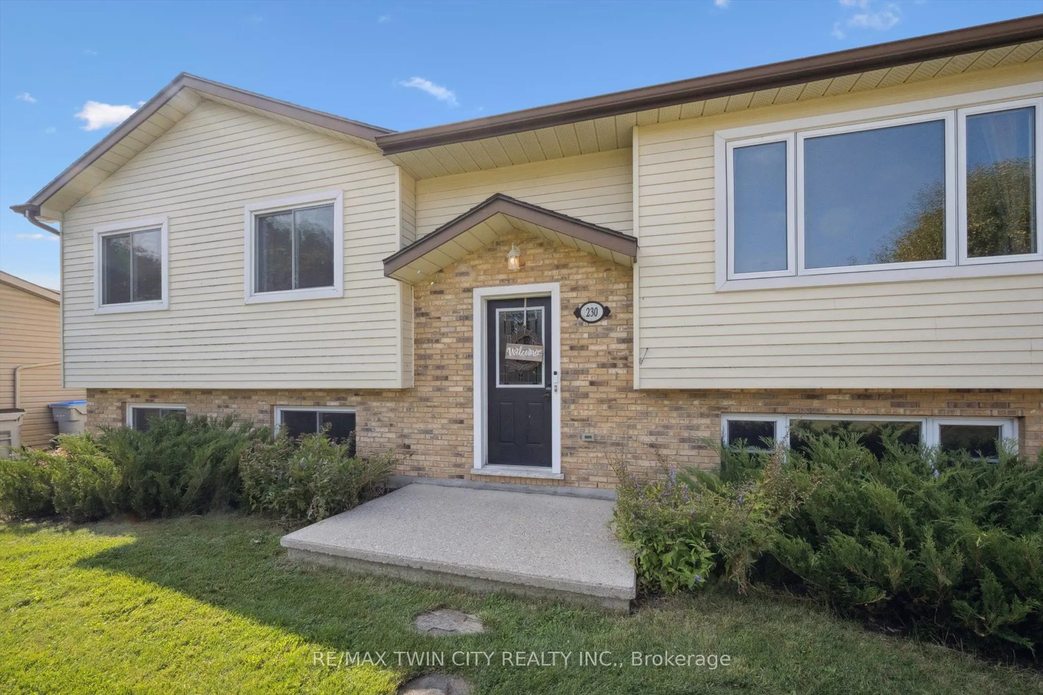 230 Arris Crescent