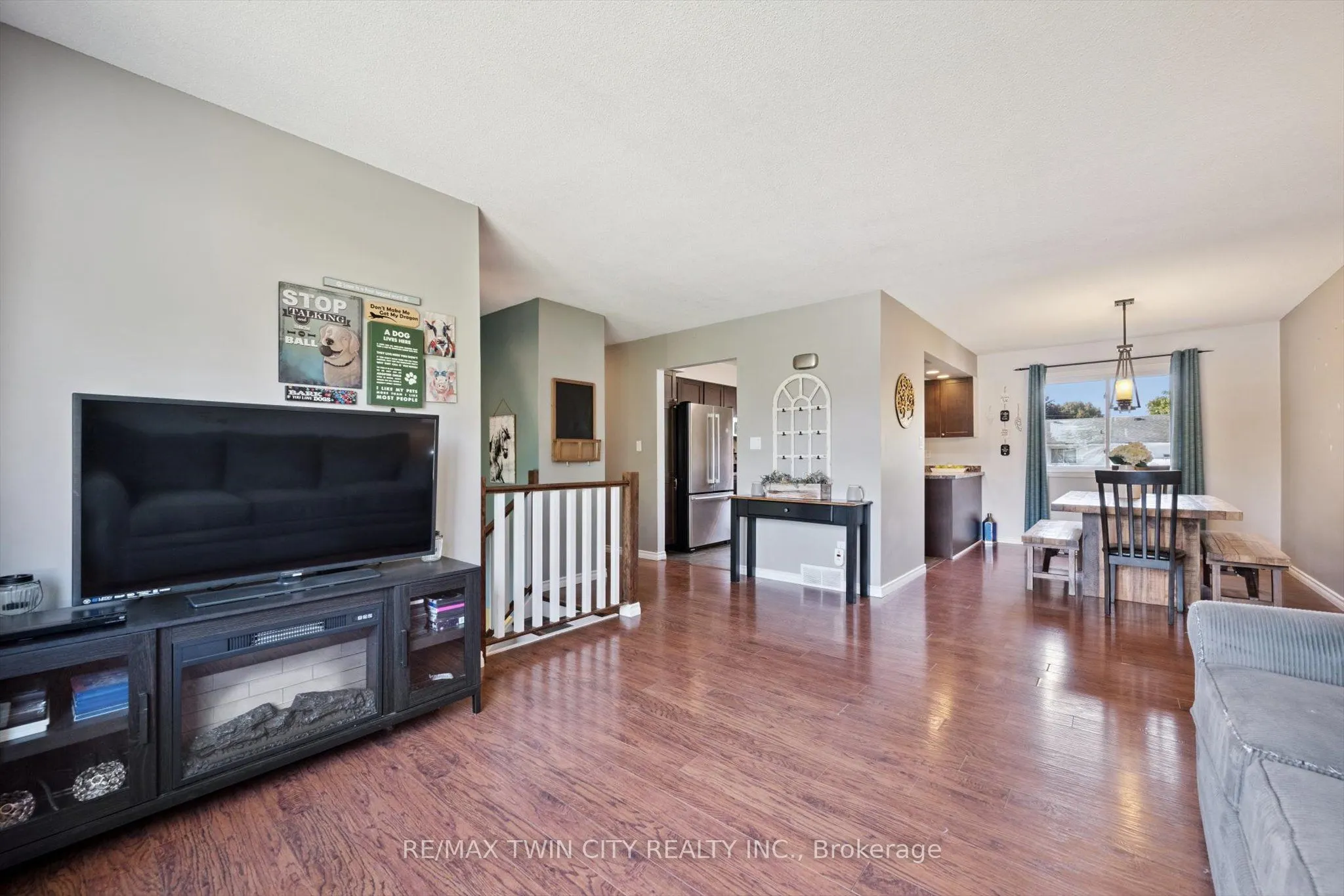 230 Arris Crescent