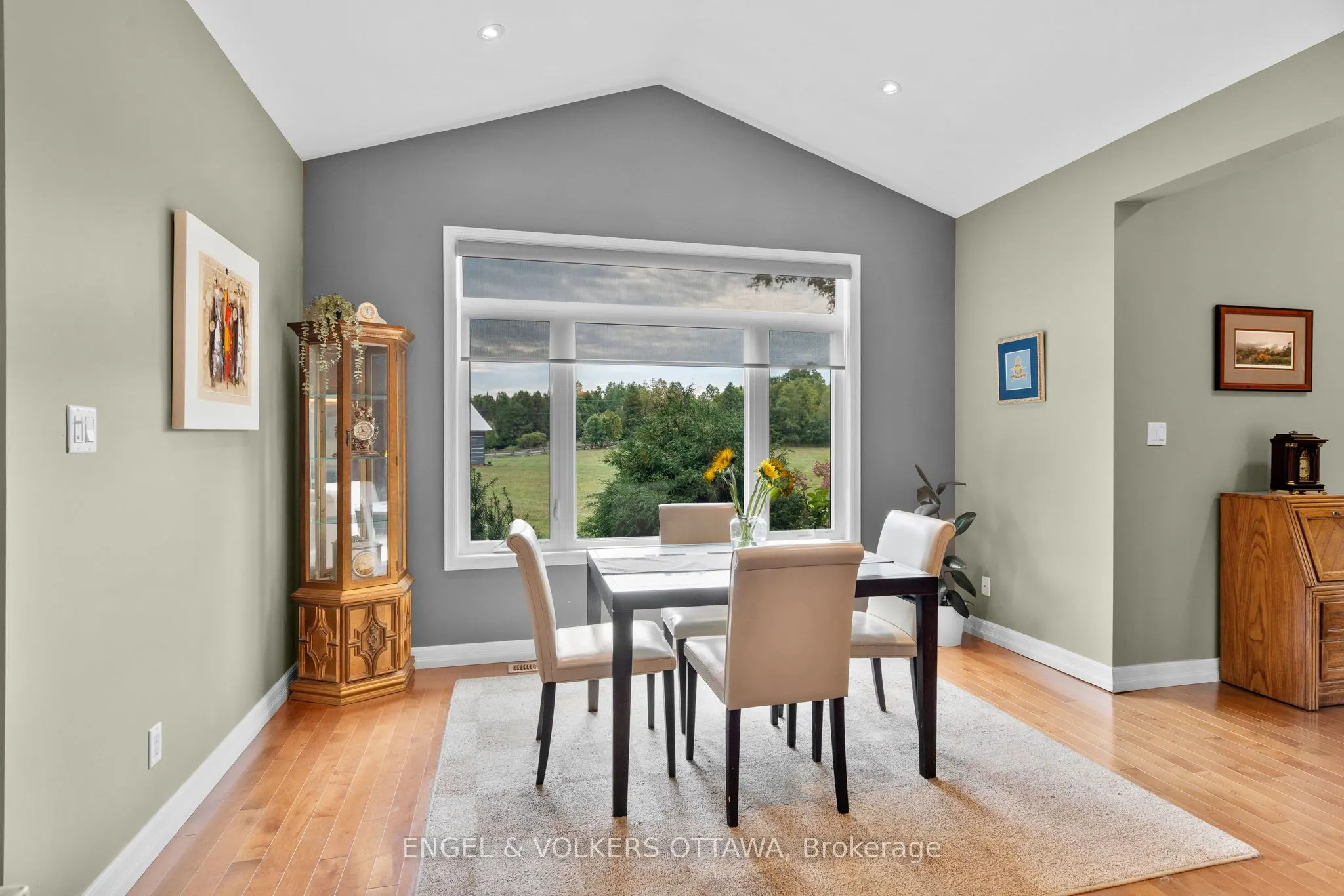 1313 Old Perth Road