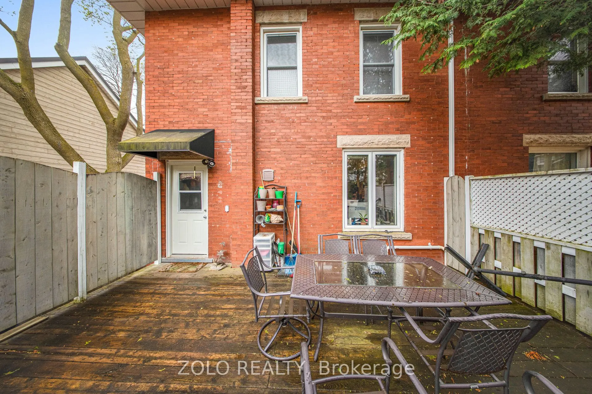 43 Forbes Avenue