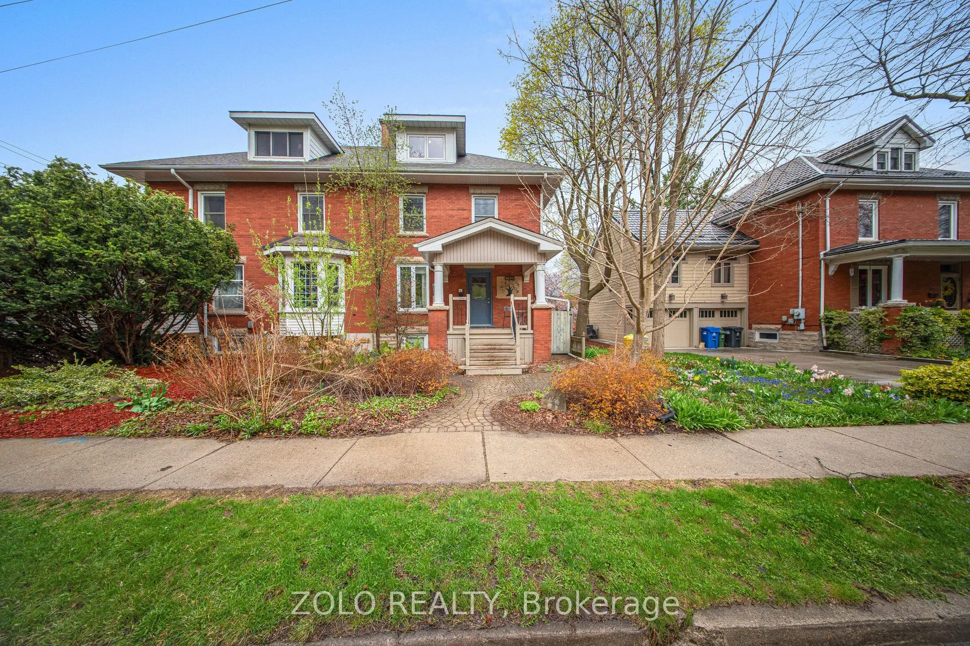43 Forbes Avenue