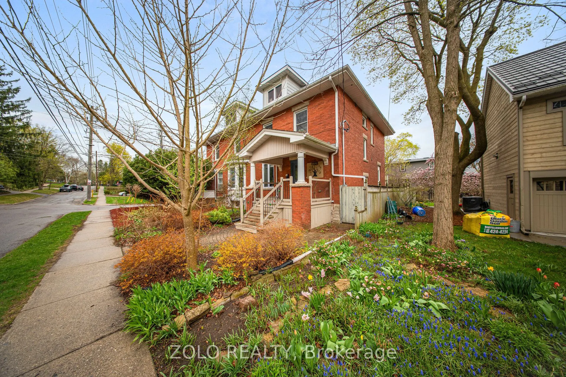 43 Forbes Avenue