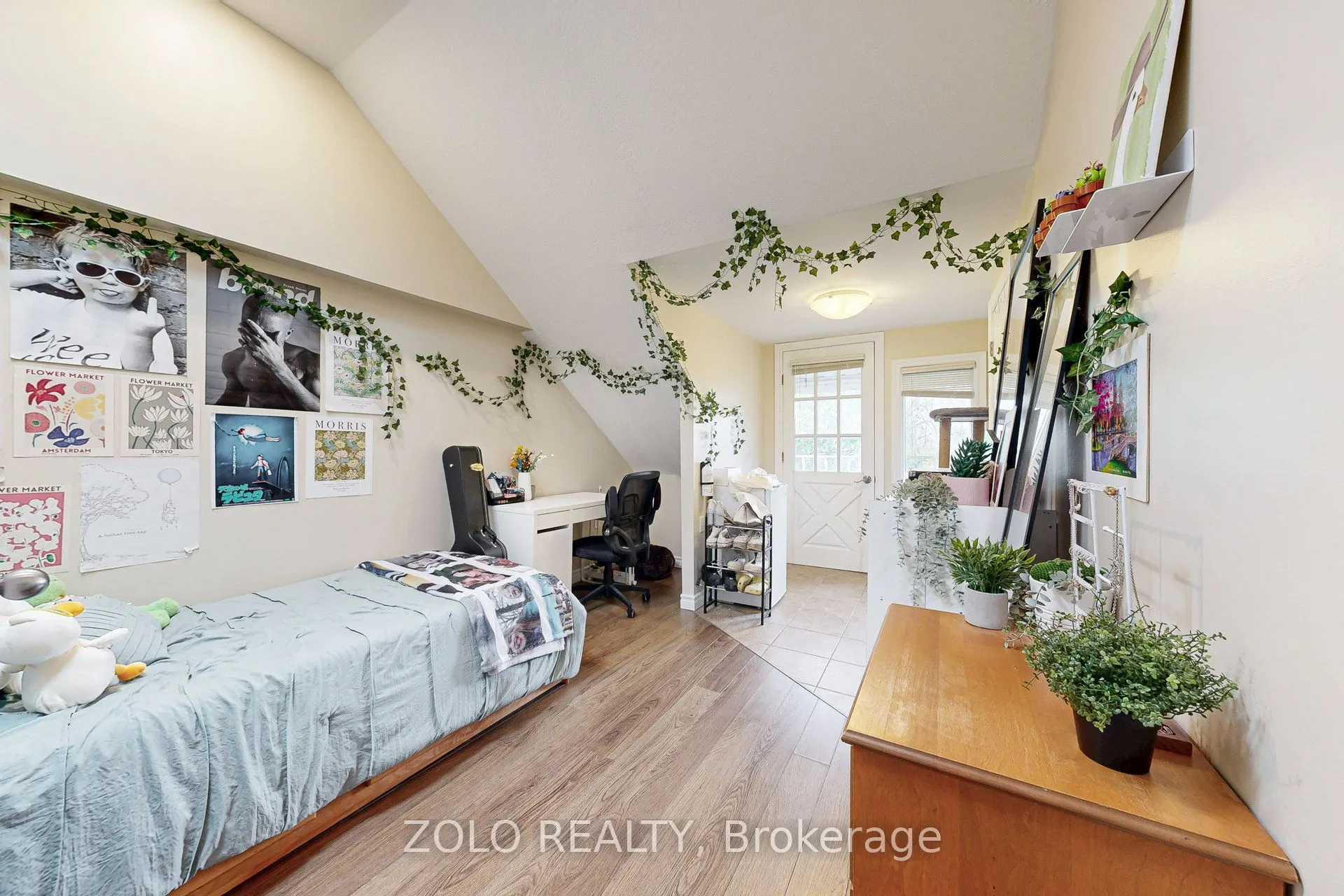 43 Forbes Avenue