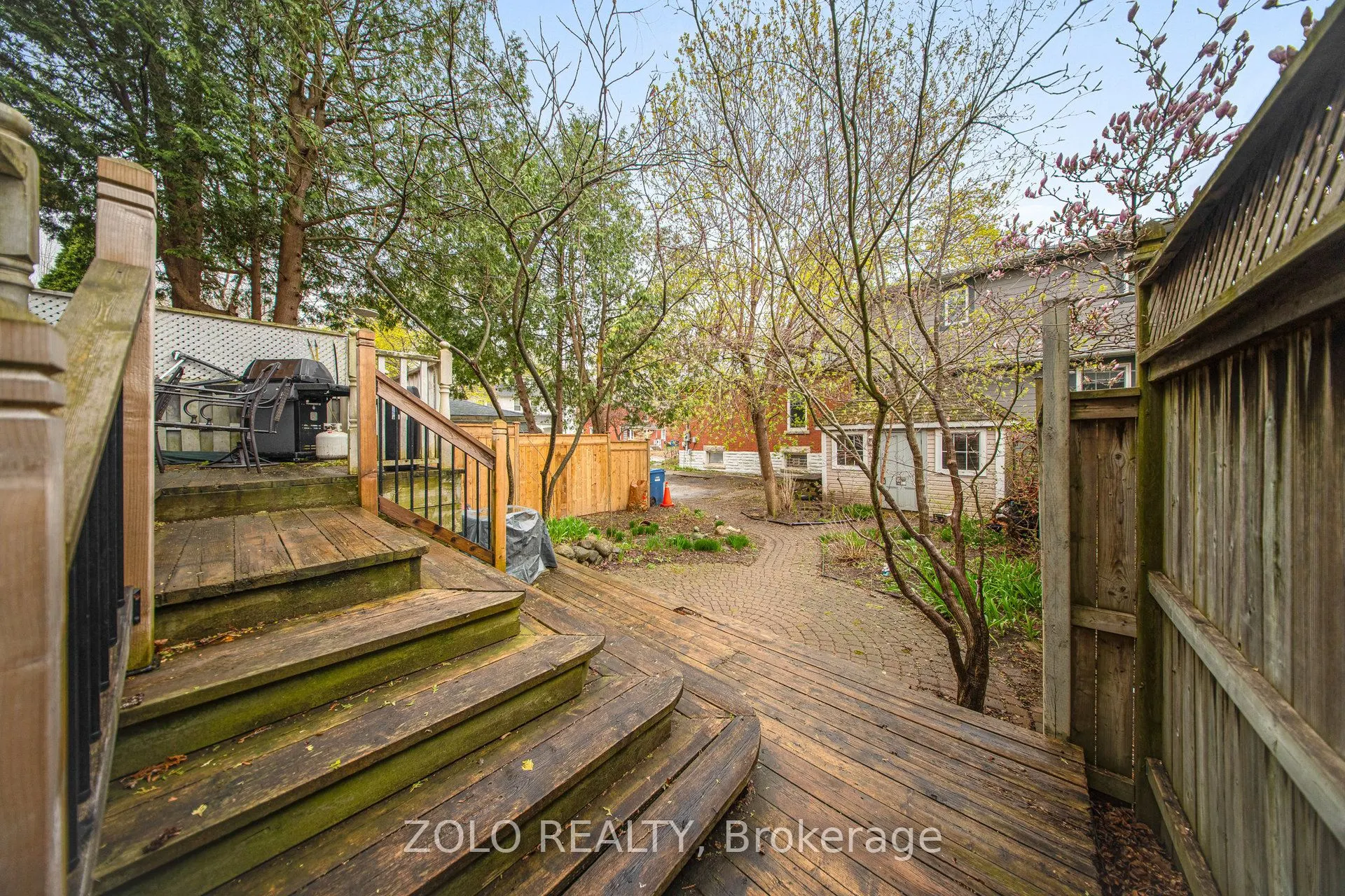 43 Forbes Avenue