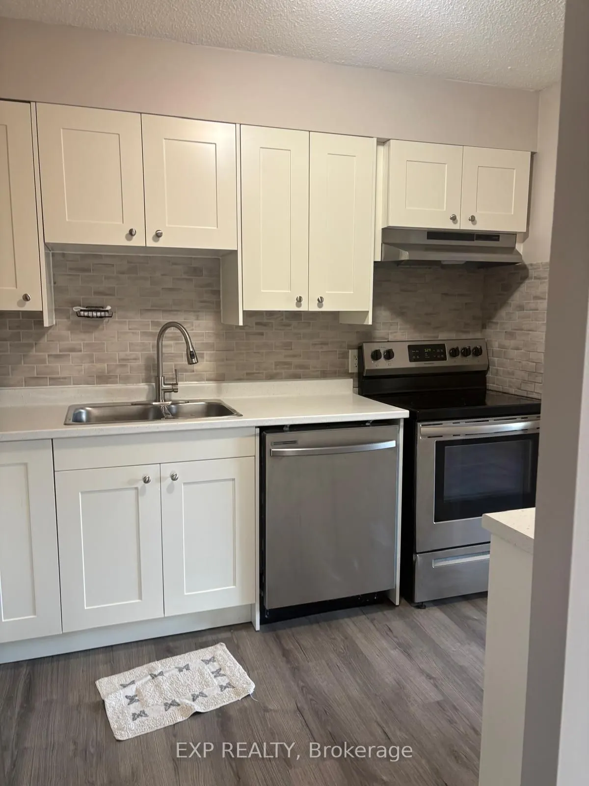 158 Mcarthur Avenue, #G3